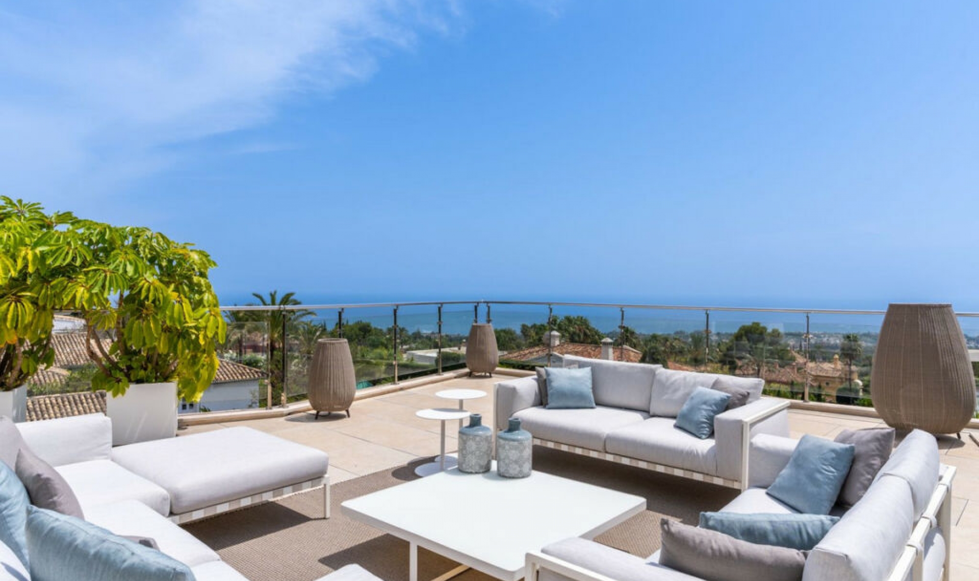 Resale - House -
Sierra Blanca