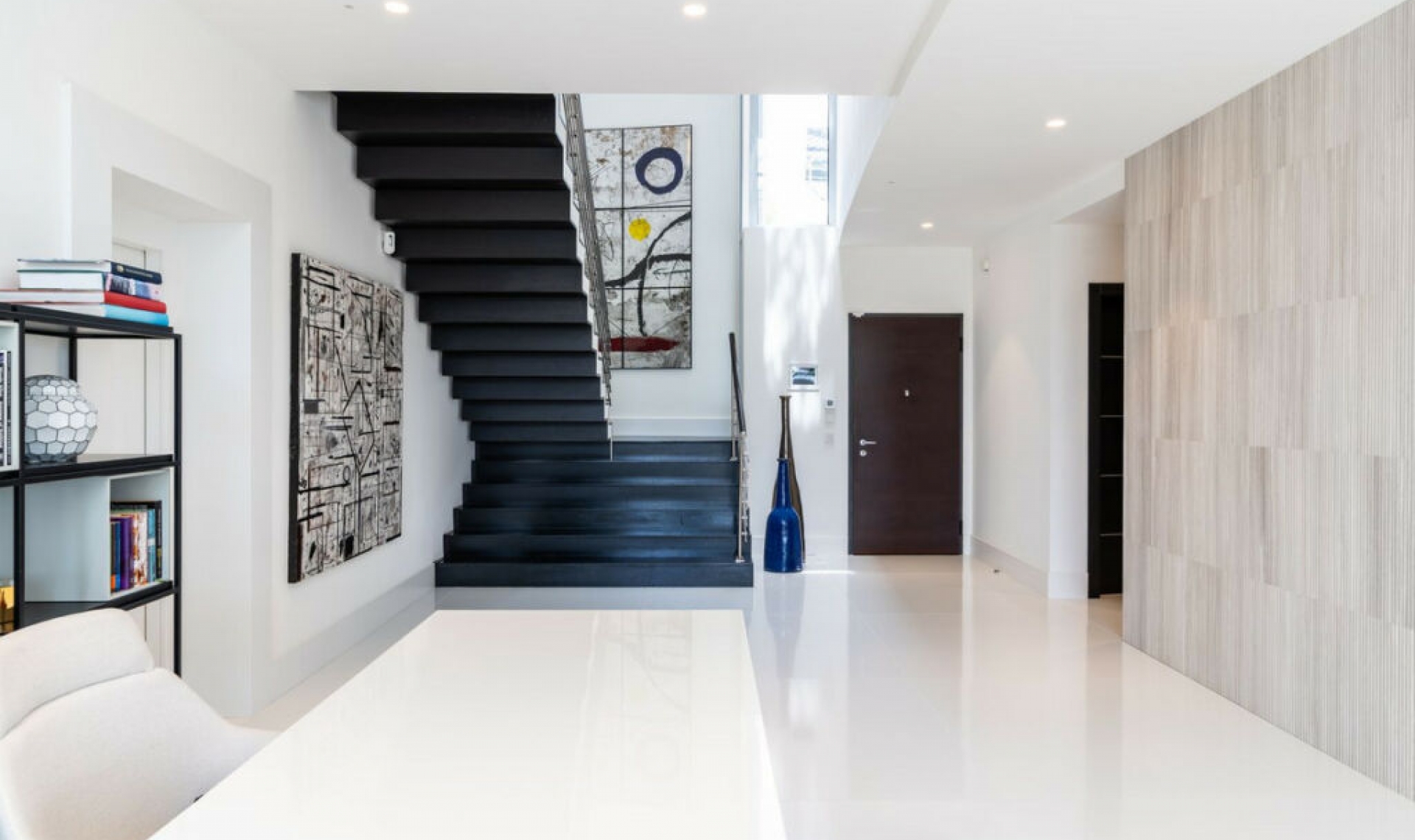 Resale - House -
Sierra Blanca