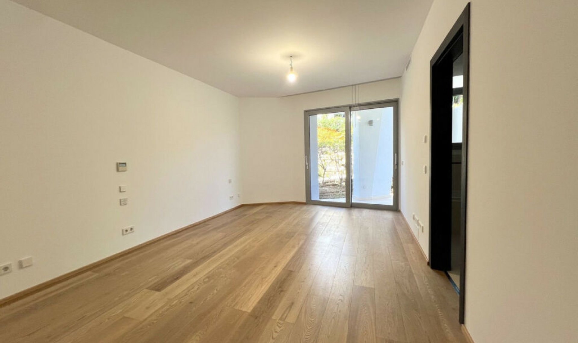 Resale - House -
Sierra Blanca