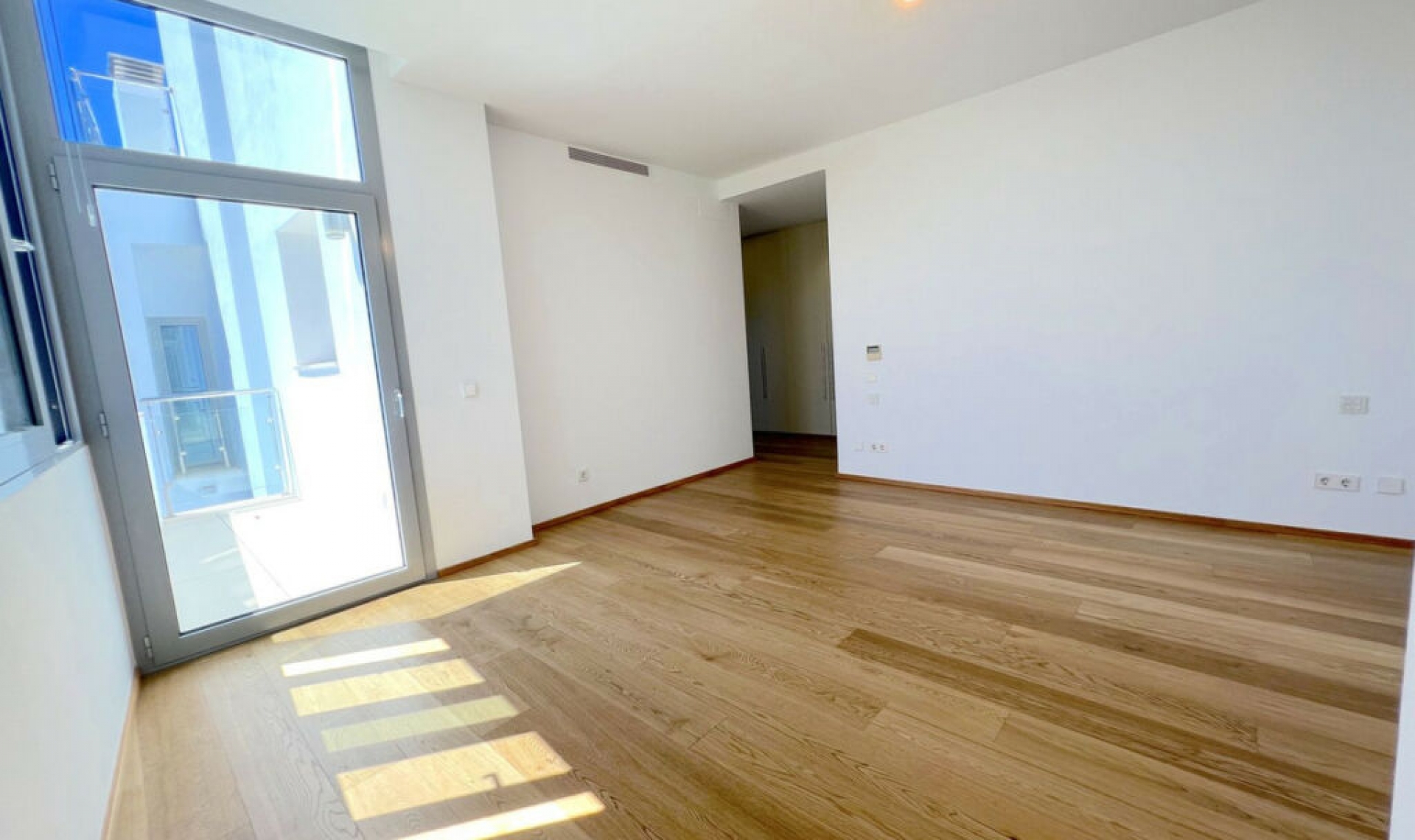 Resale - House -
Sierra Blanca