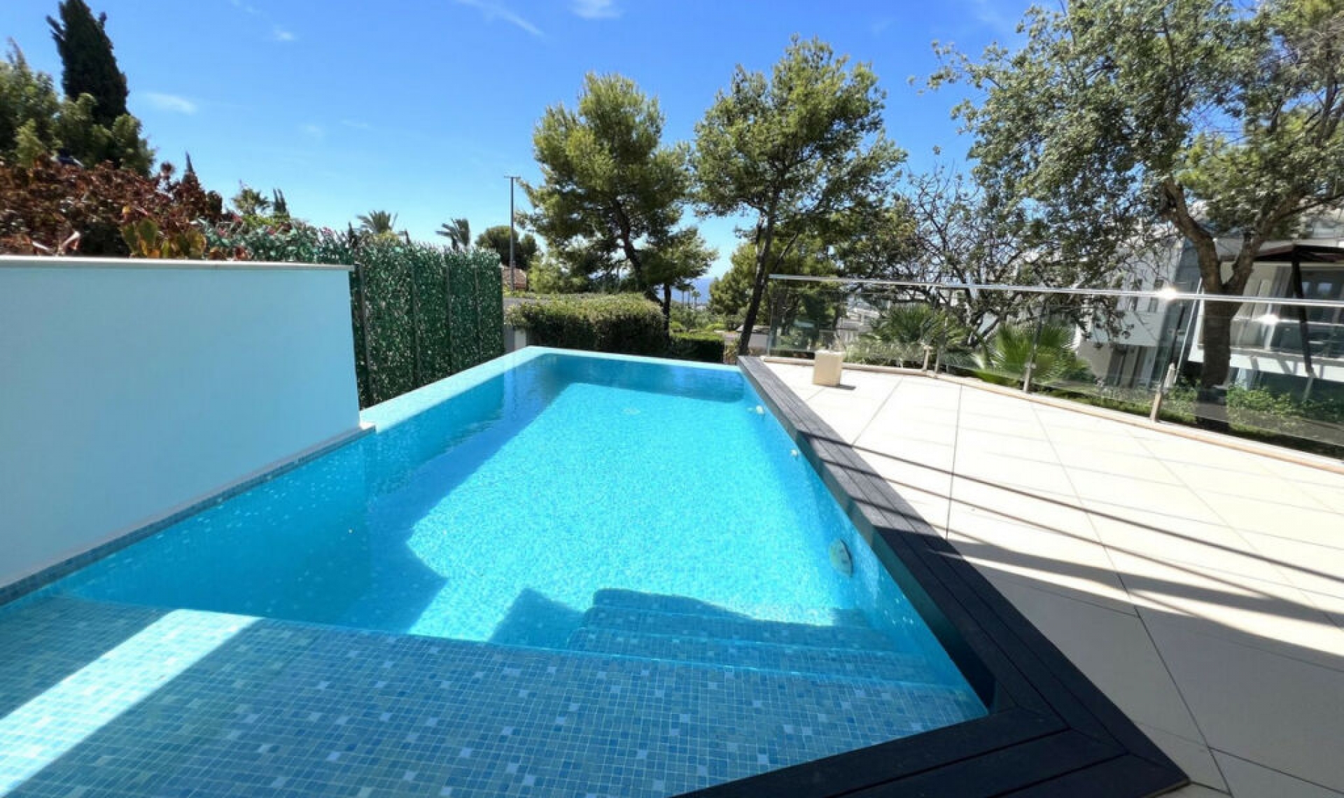 Resale - House -
Sierra Blanca