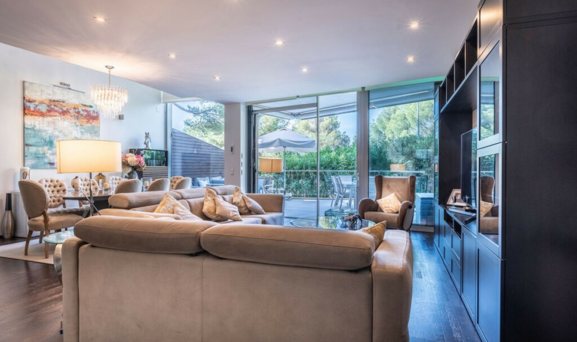 Resale - House -
Sierra Blanca