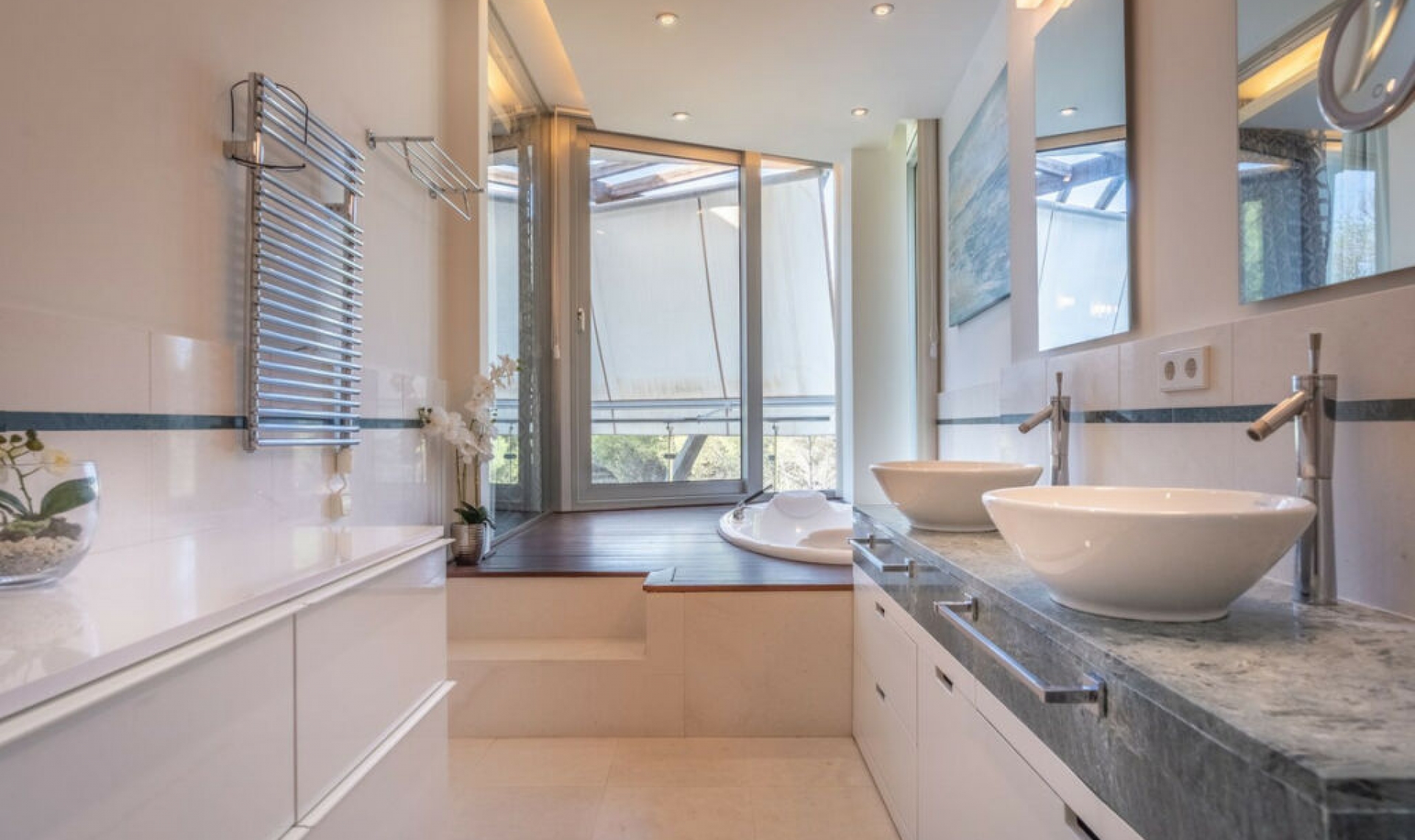 Resale - House -
Sierra Blanca