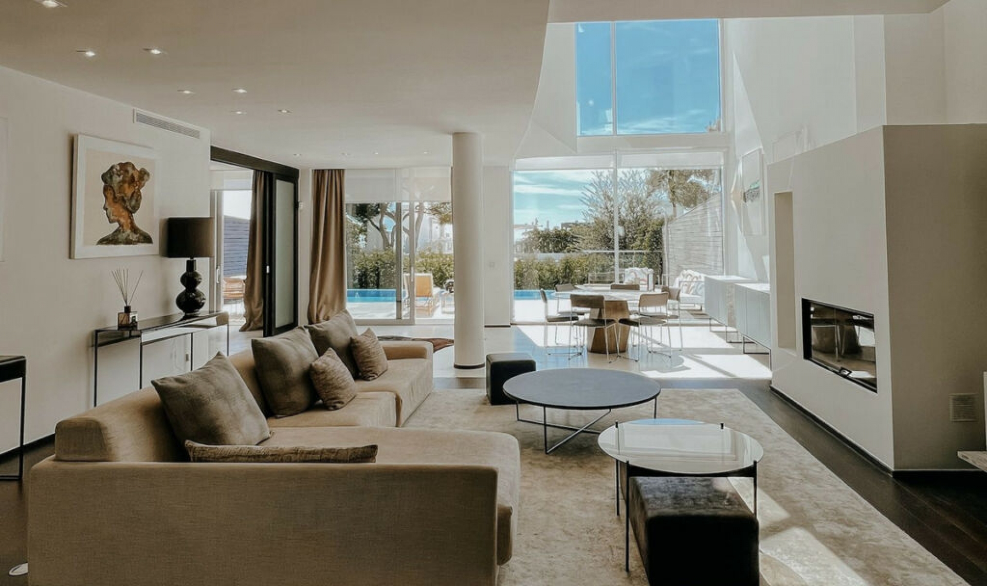 Resale - House -
Sierra Blanca