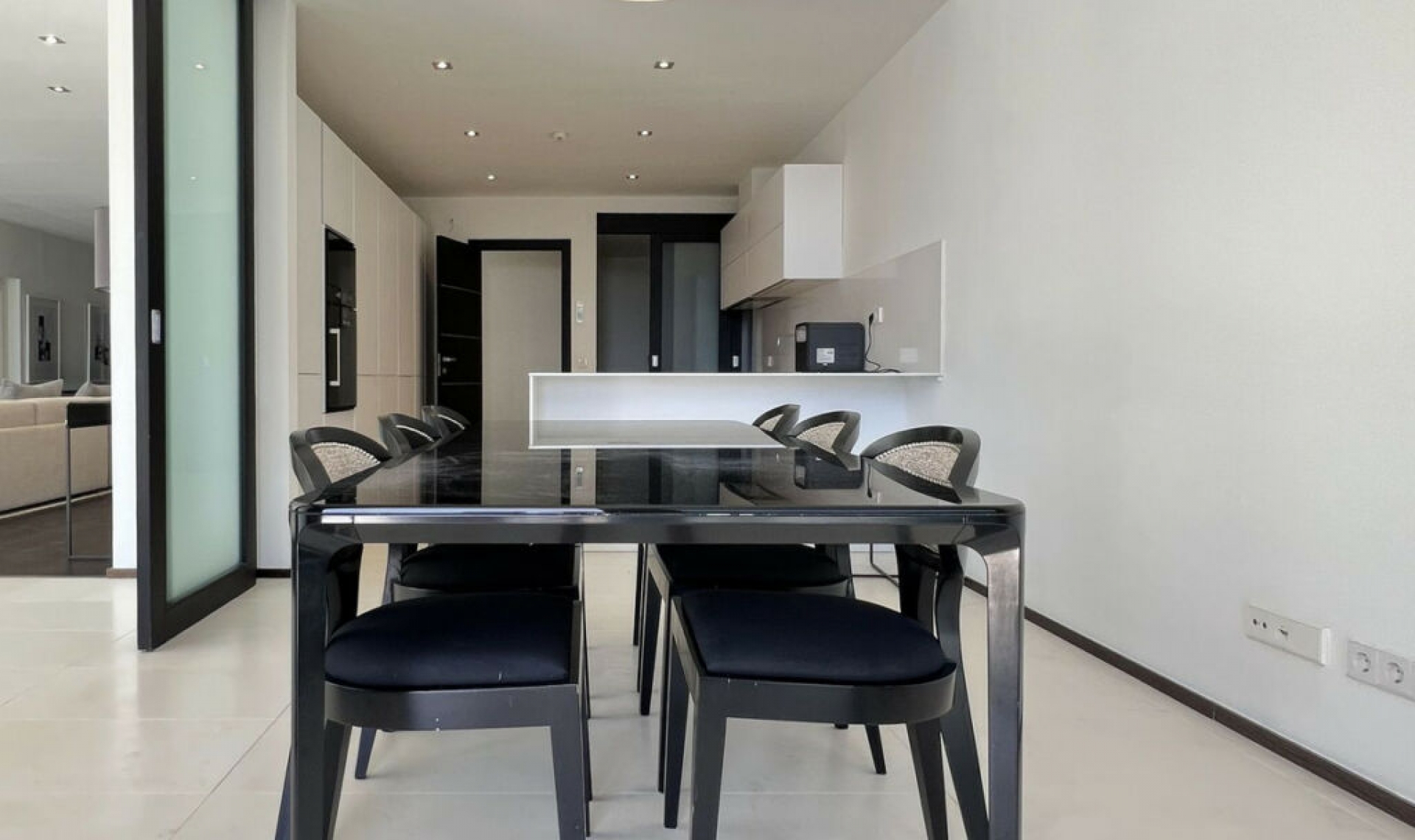 Resale - House -
Sierra Blanca