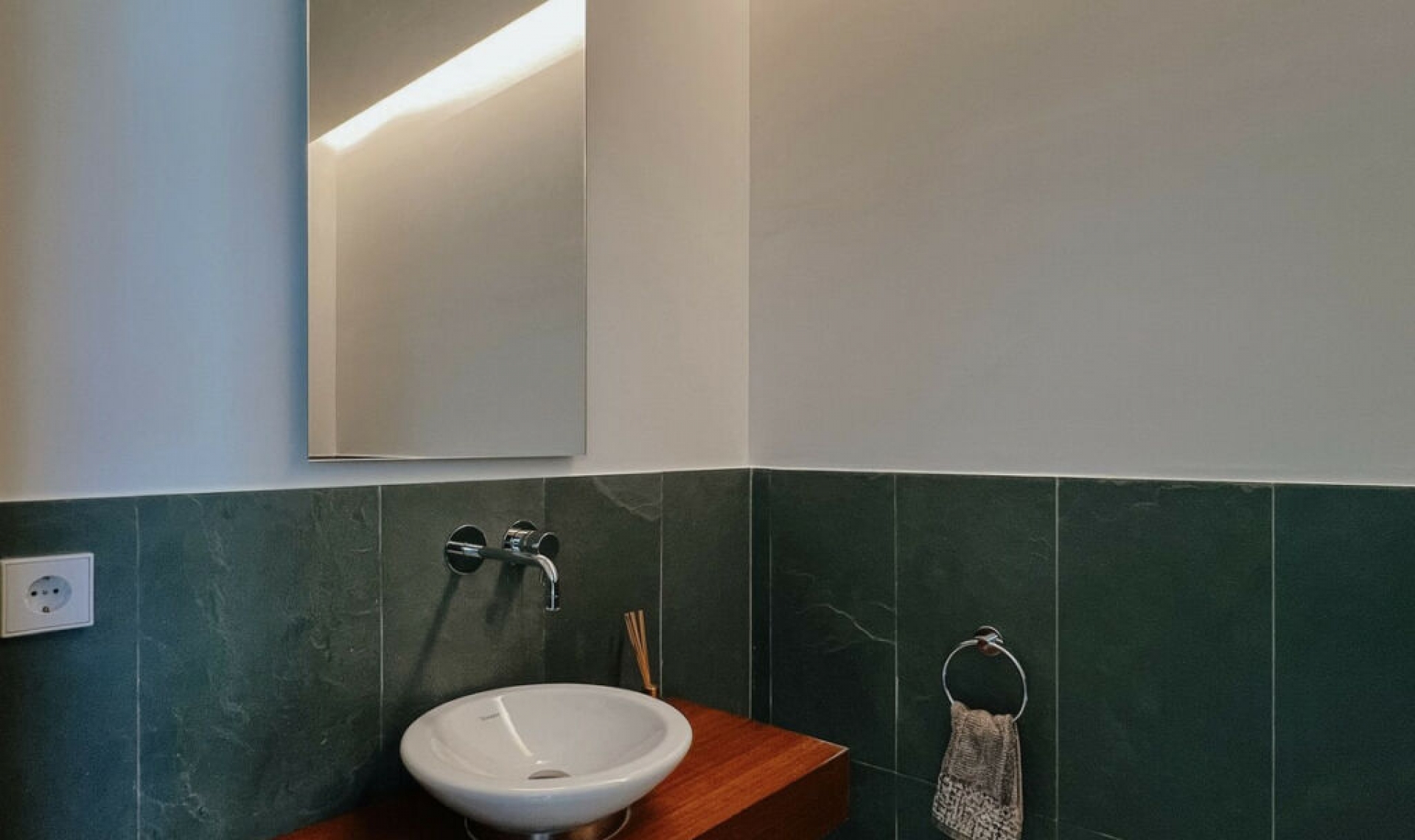 Resale - House -
Sierra Blanca