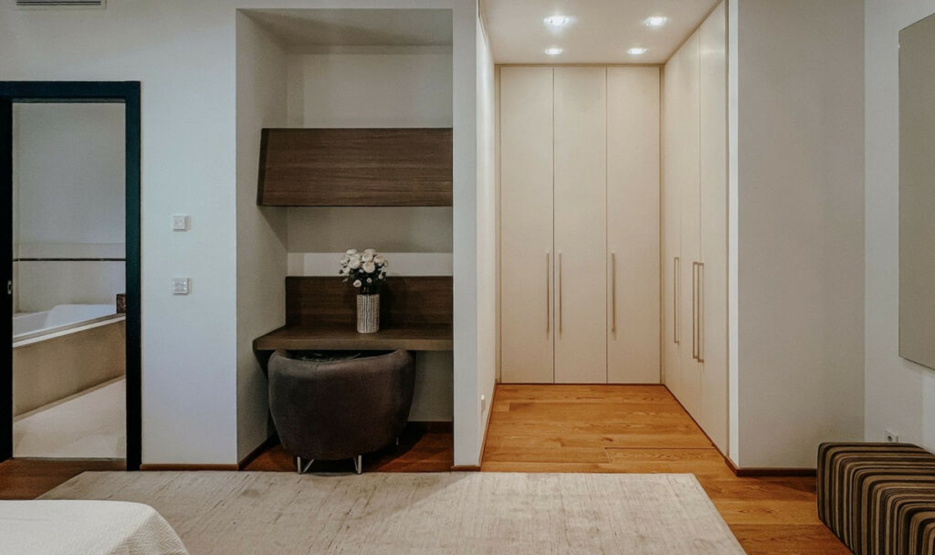 Resale - House -
Sierra Blanca