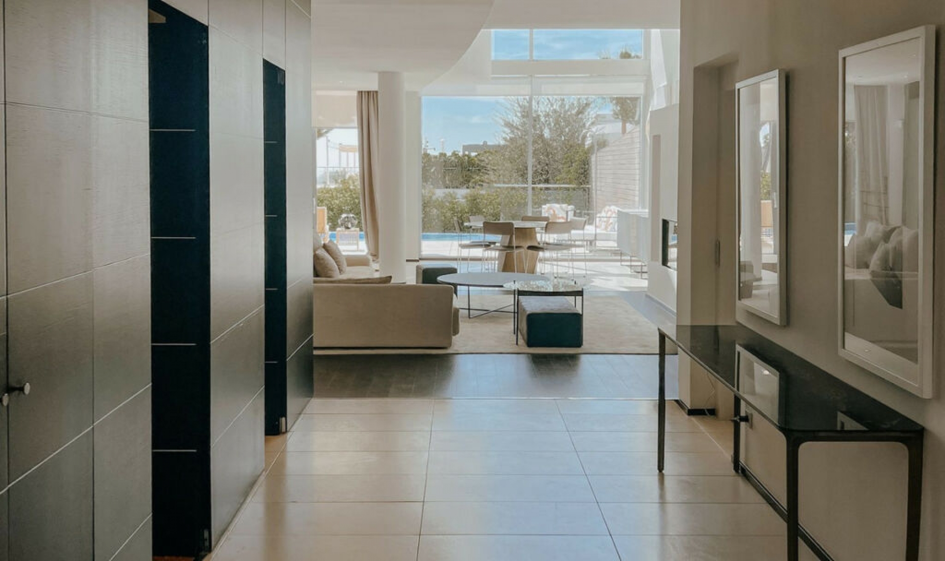 Resale - House -
Sierra Blanca