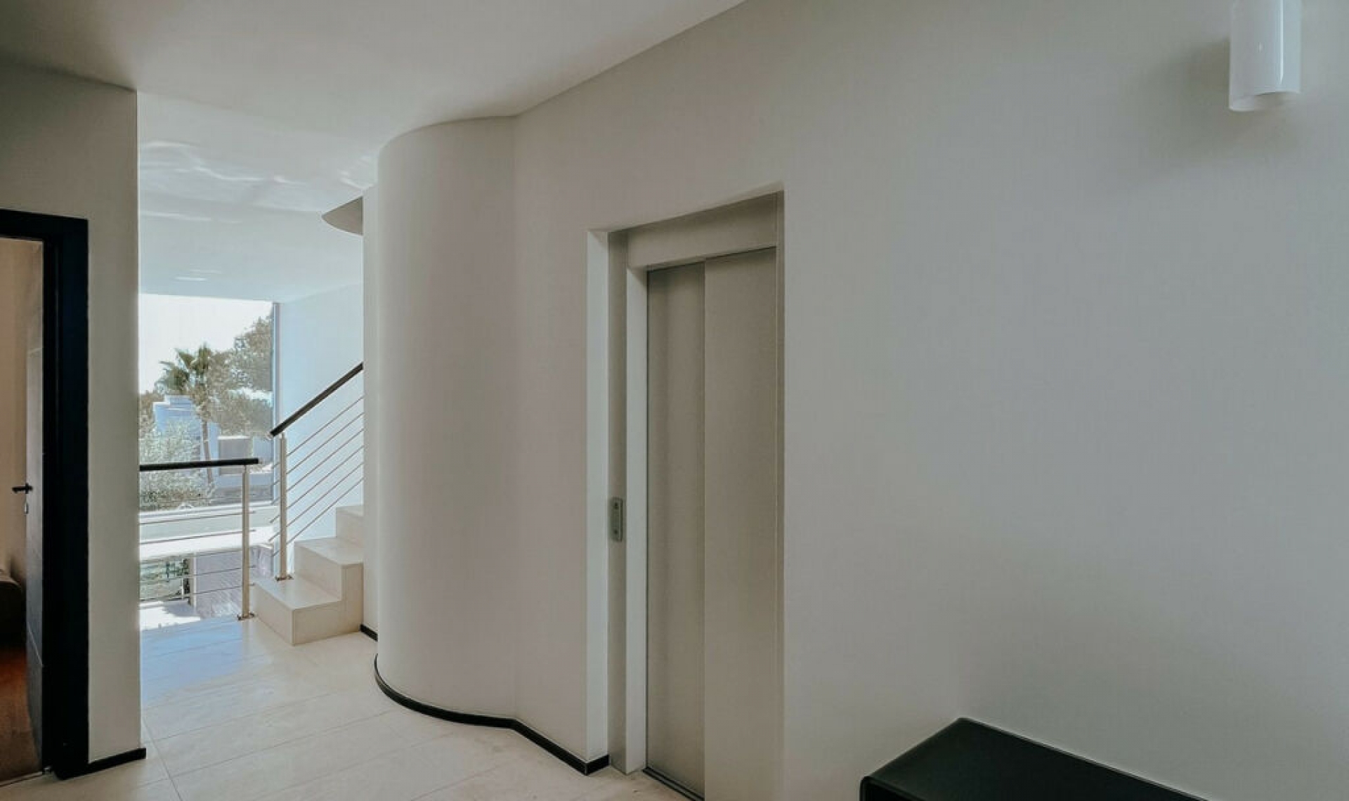 Resale - House -
Sierra Blanca