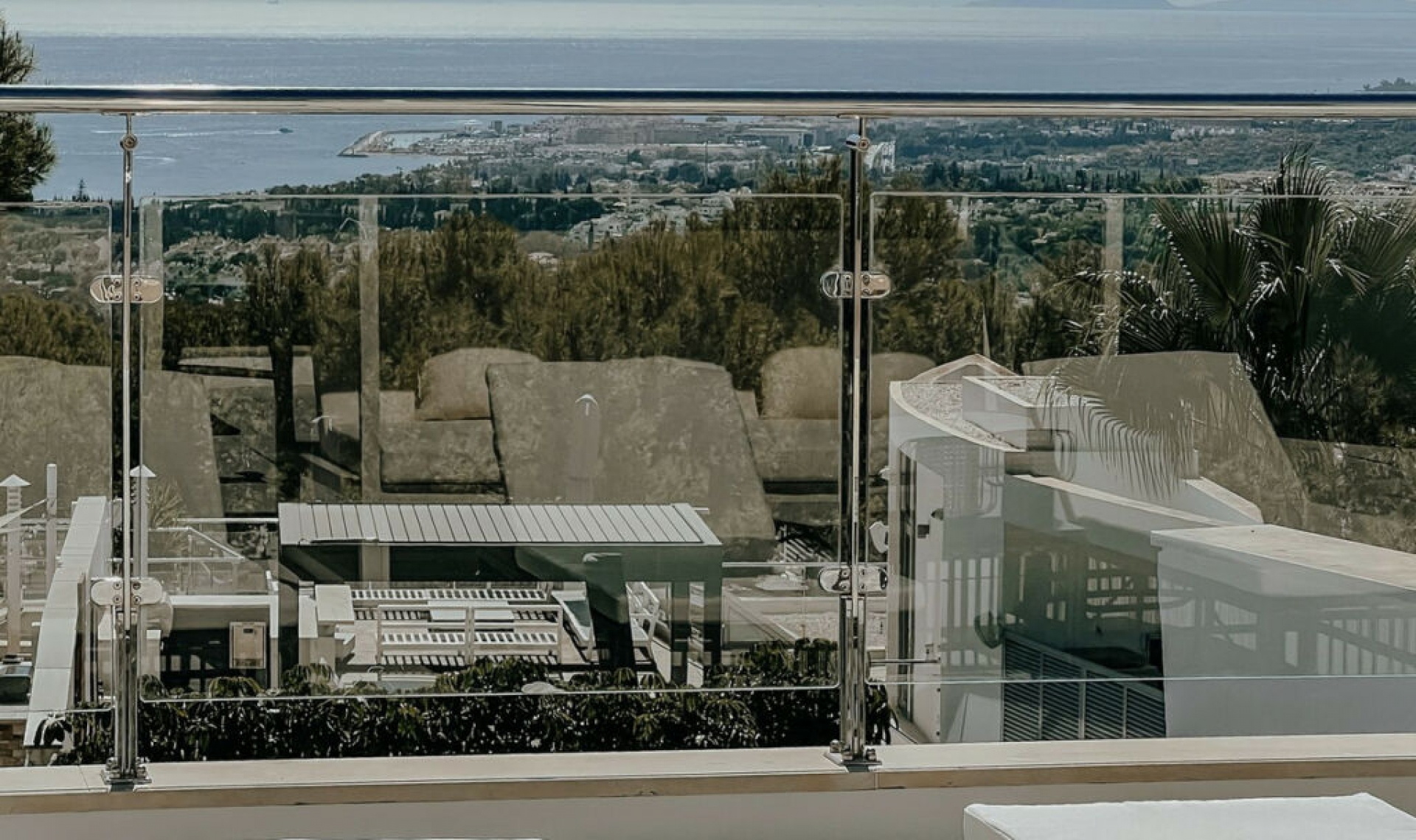 Resale - House -
Sierra Blanca