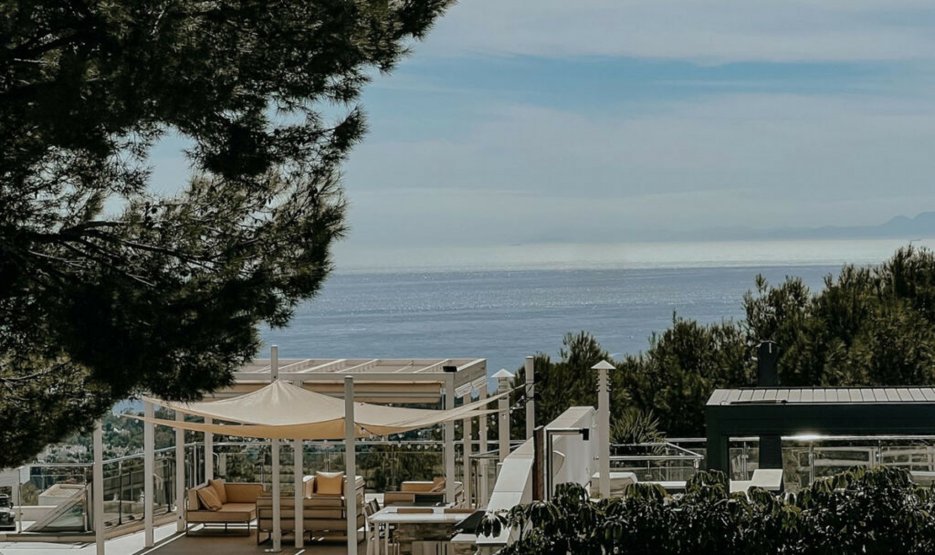 Resale - House -
Sierra Blanca