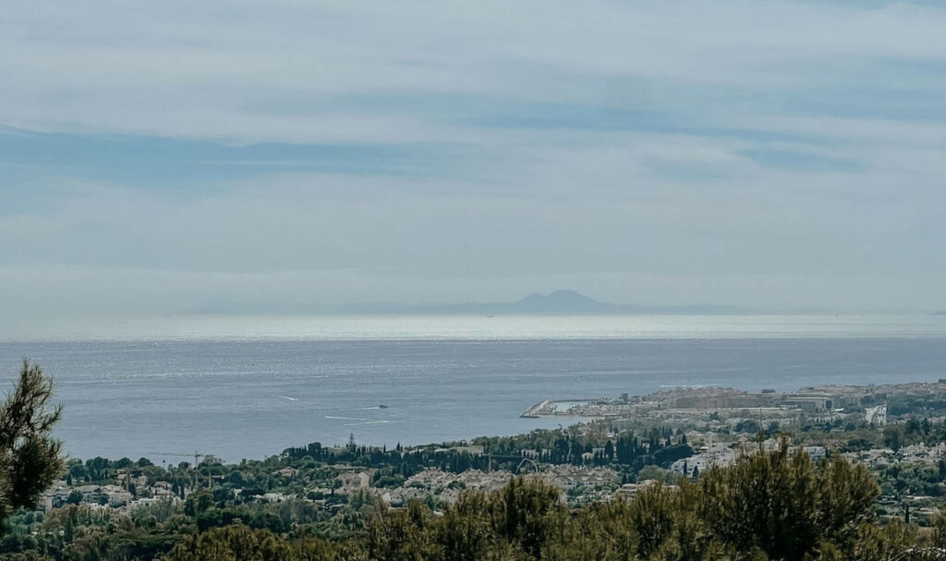 Resale - House -
Sierra Blanca