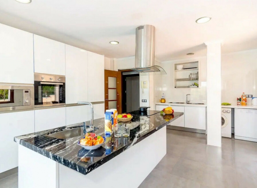 Resale - House -
Sierrezuela