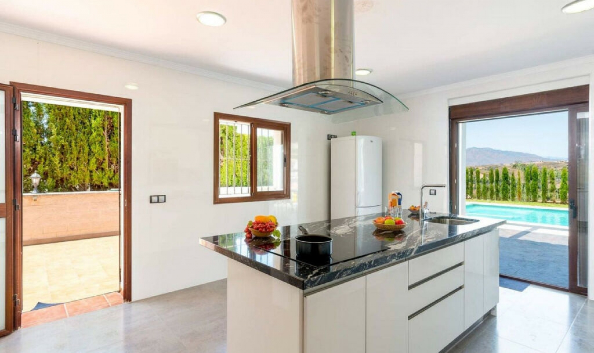 Resale - House -
Sierrezuela