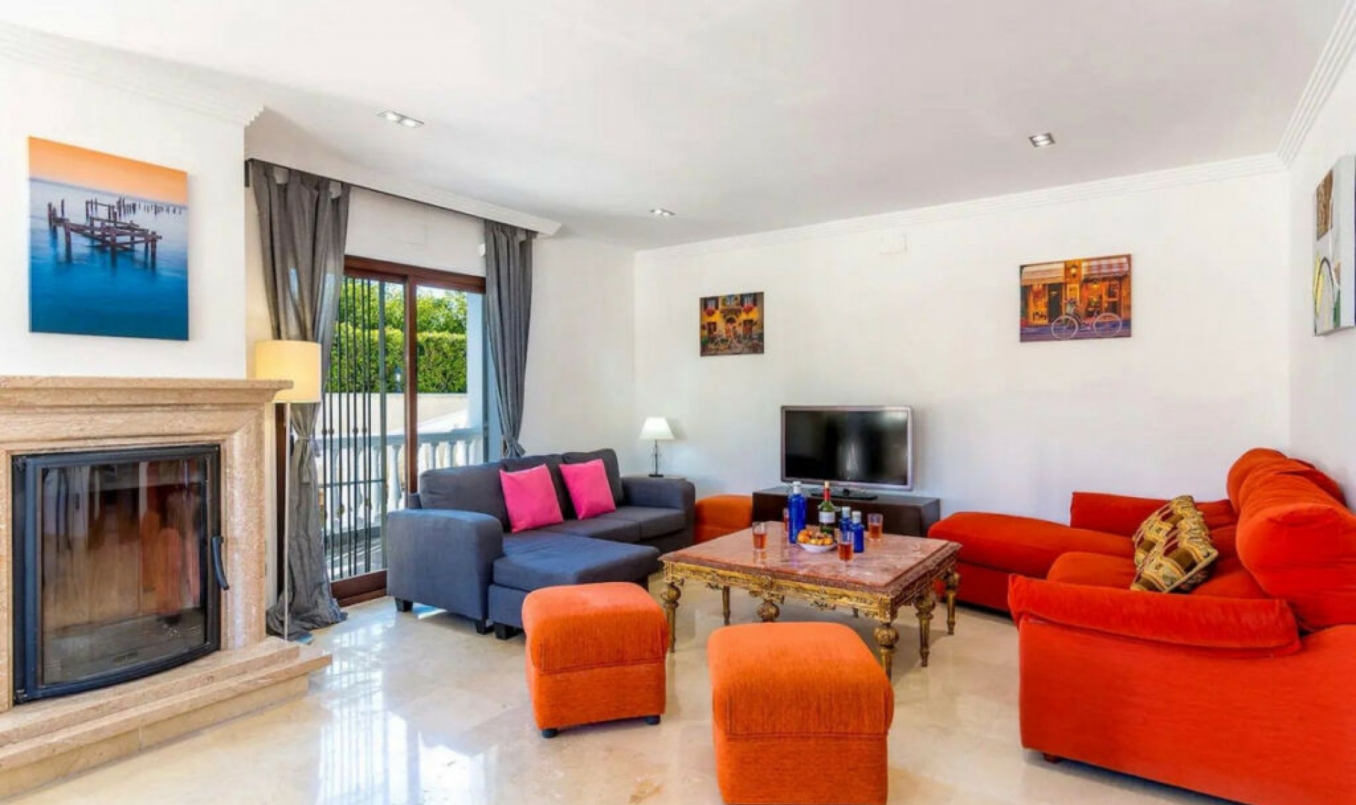 Resale - House -
Sierrezuela