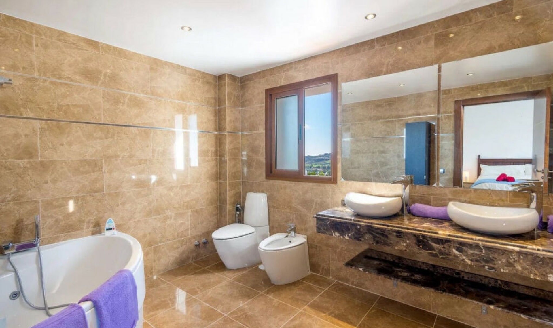 Resale - House -
Sierrezuela