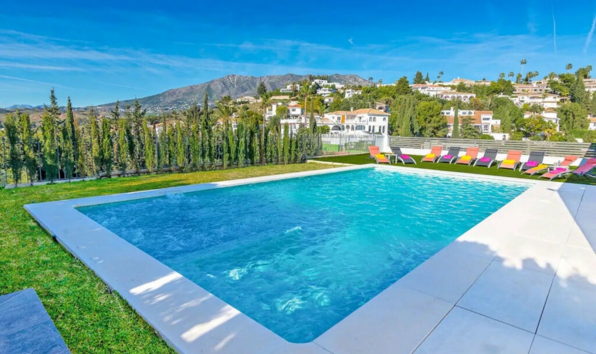 Resale - House -
Sierrezuela