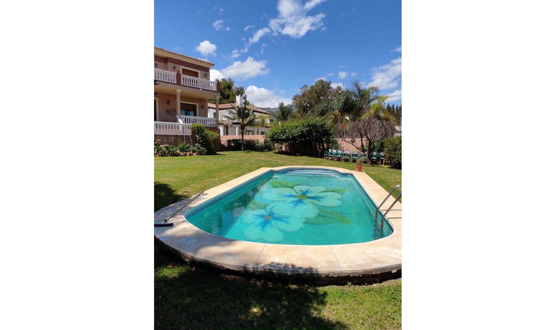 Resale - House -
Sierrezuela