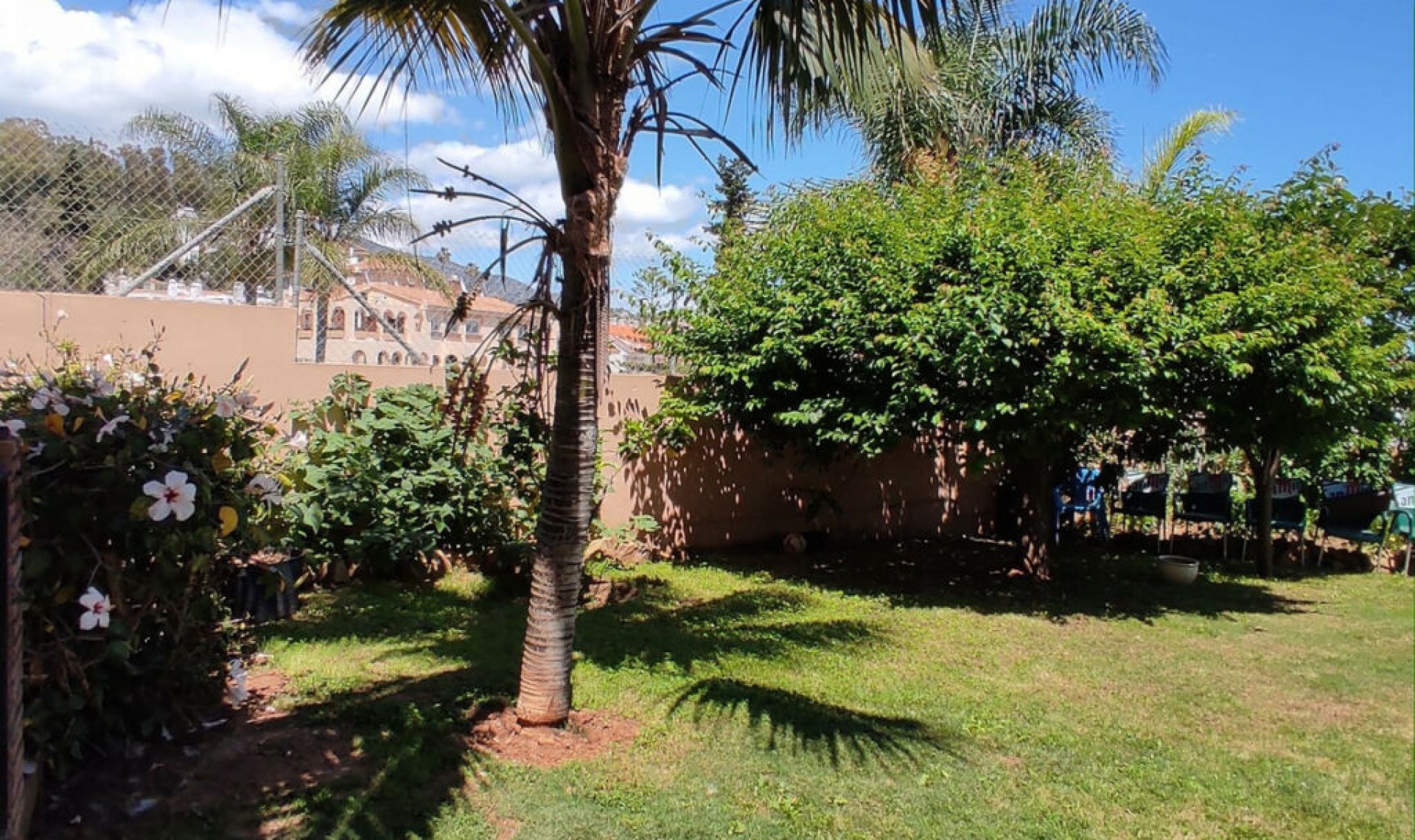 Resale - House -
Sierrezuela