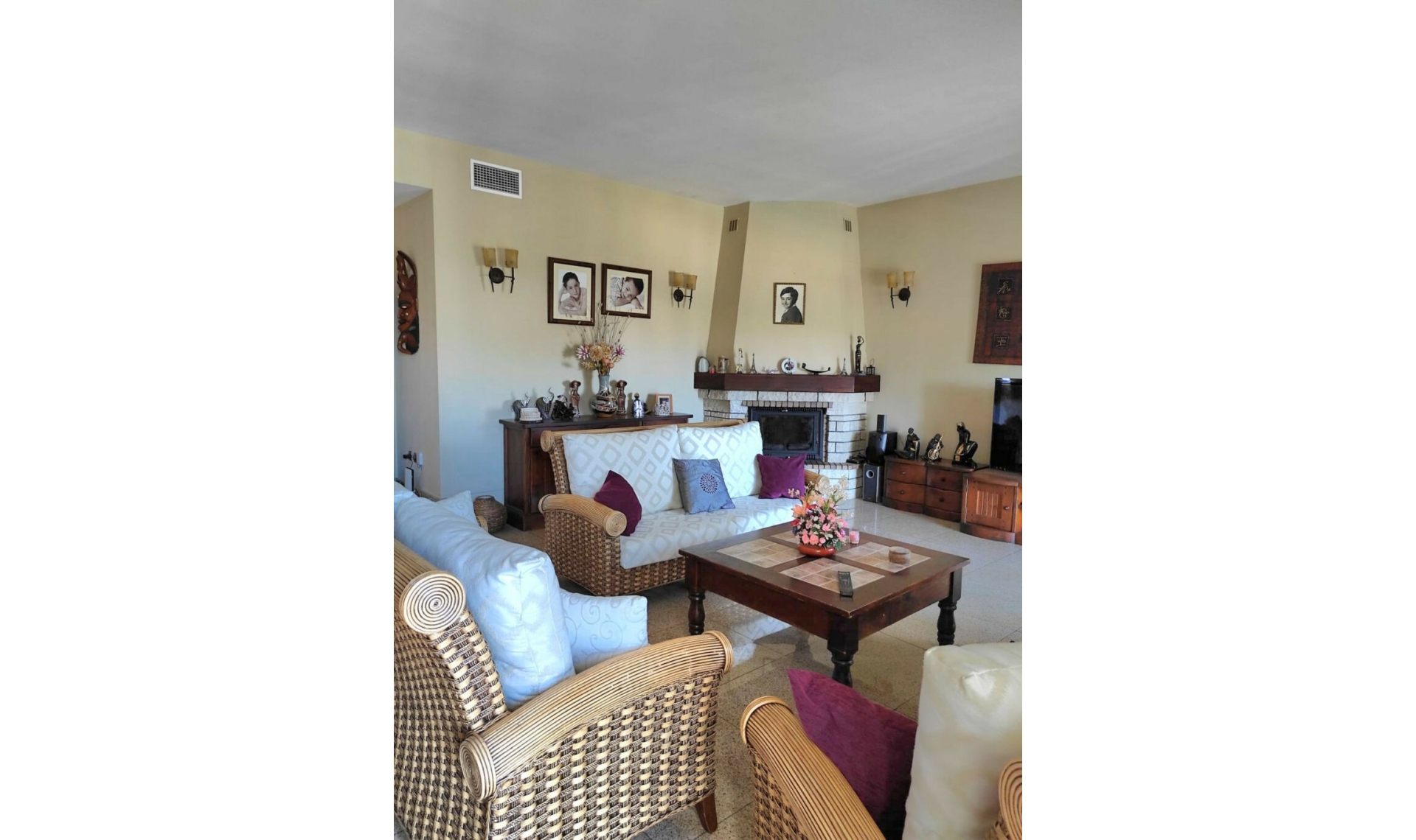 Resale - House -
Sierrezuela