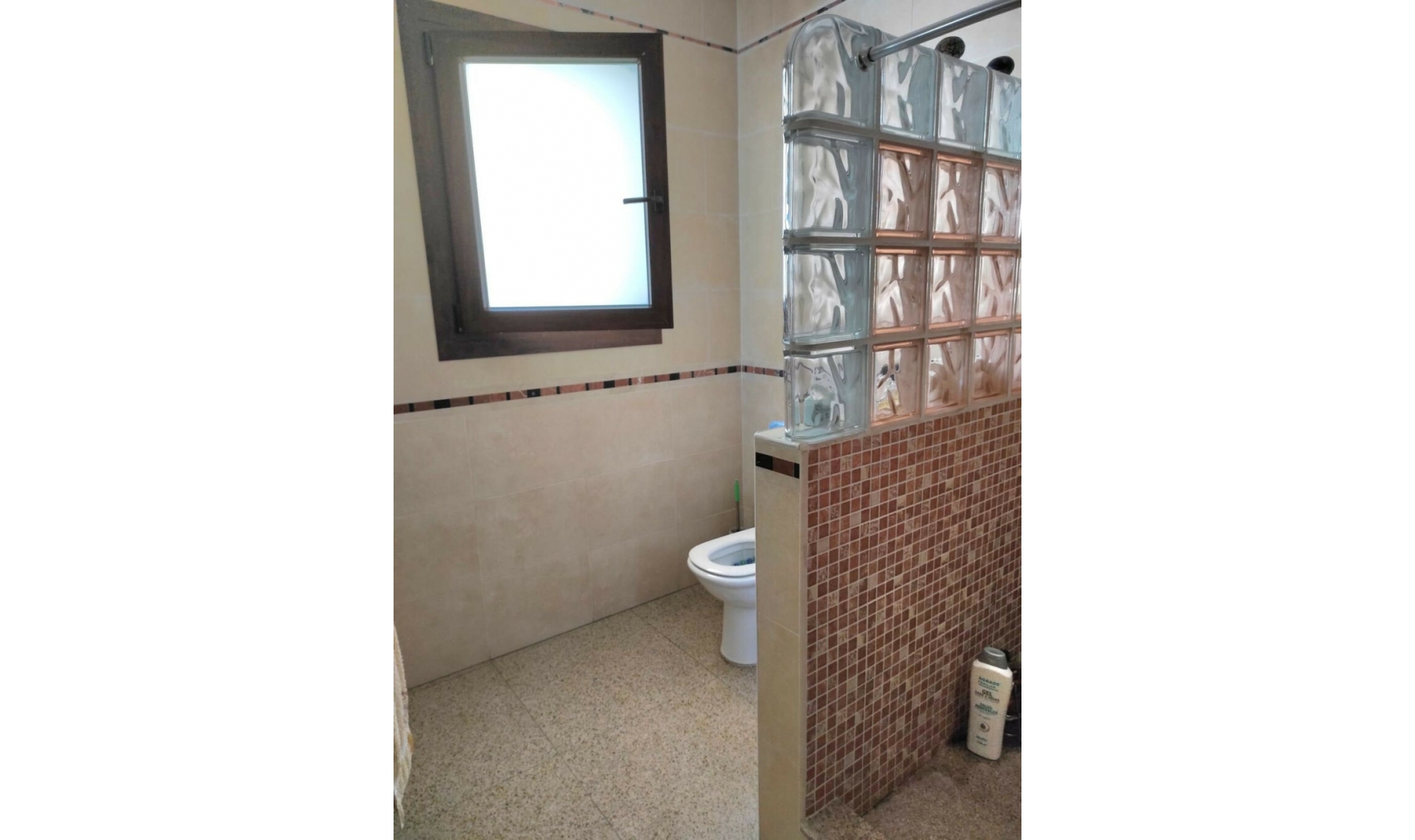 Resale - House -
Sierrezuela