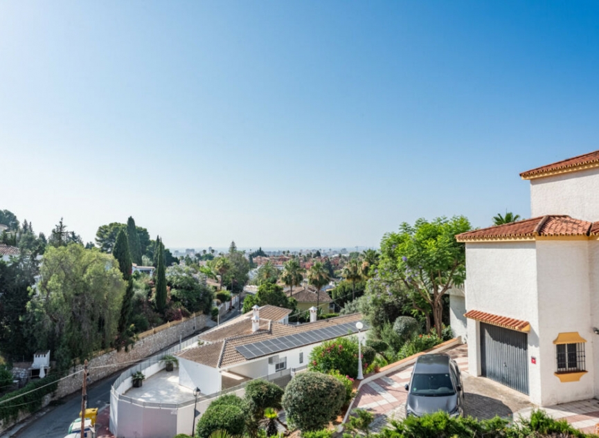 Resale - House -
Sierrezuela