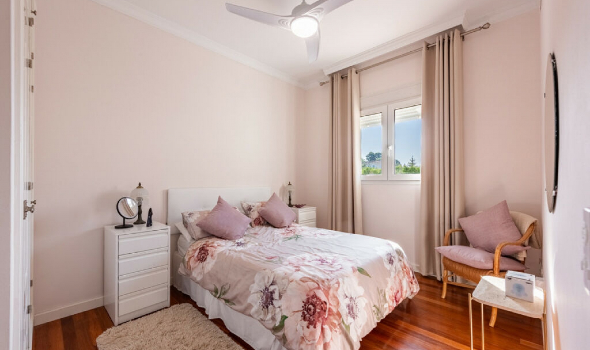 Resale - House -
Sierrezuela