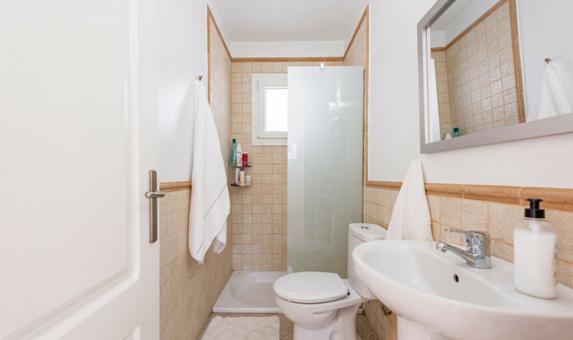 Resale - House -
Sierrezuela
