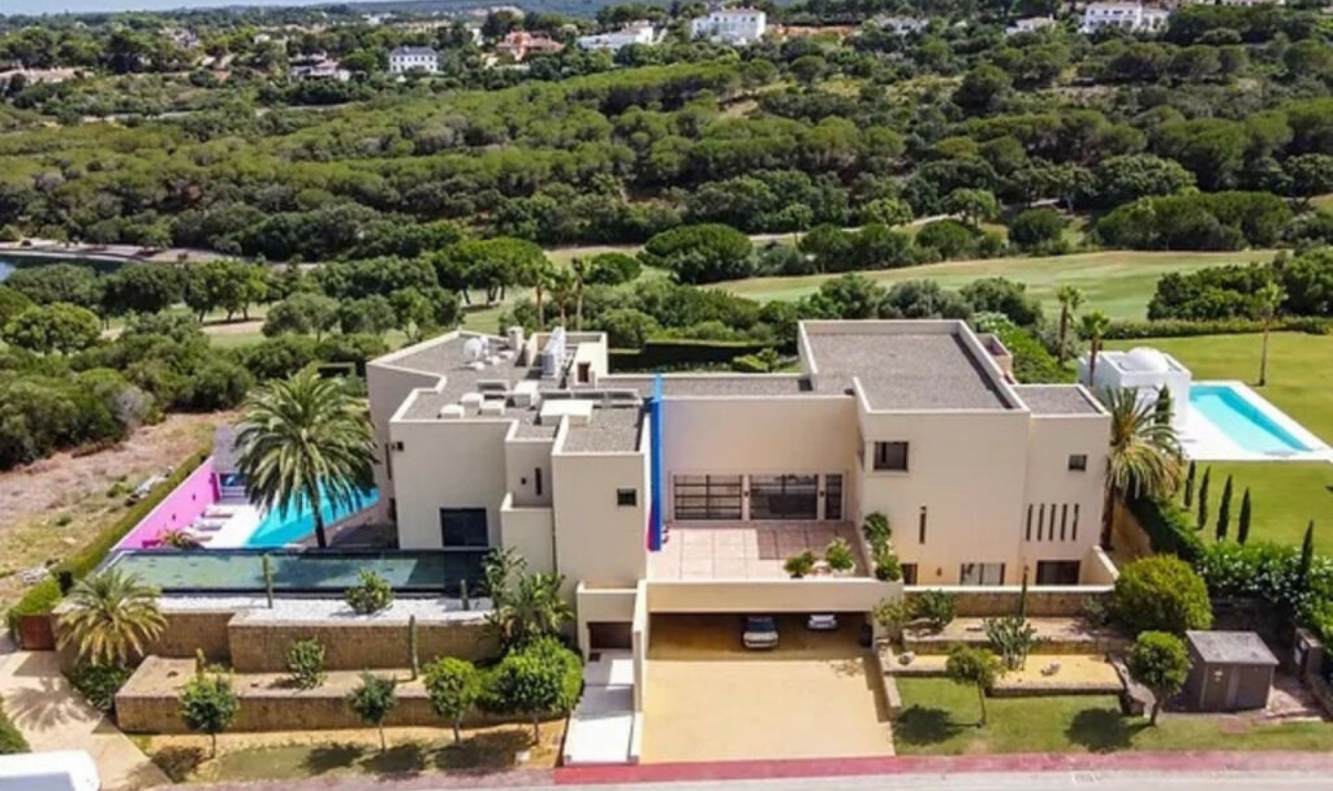 Resale - House -
Sotogrande Alto