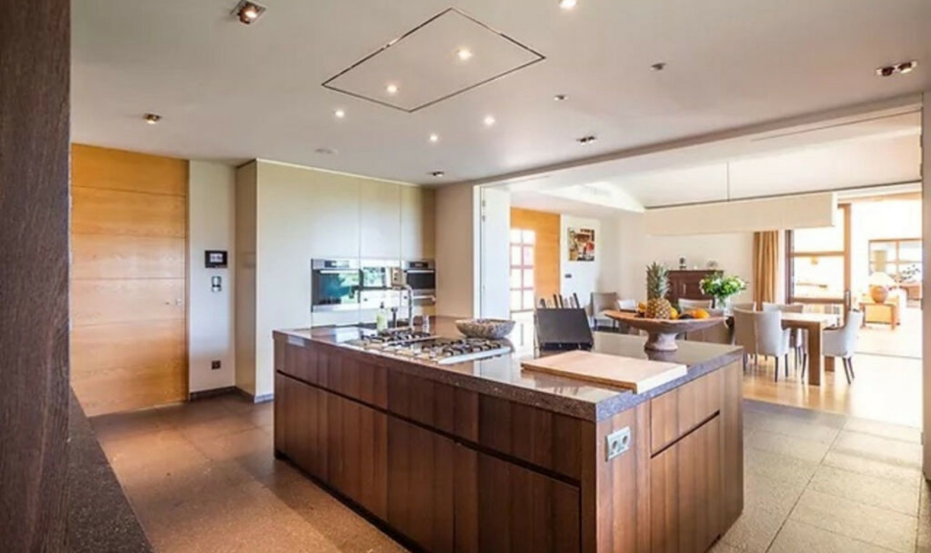 Resale - House -
Sotogrande Alto