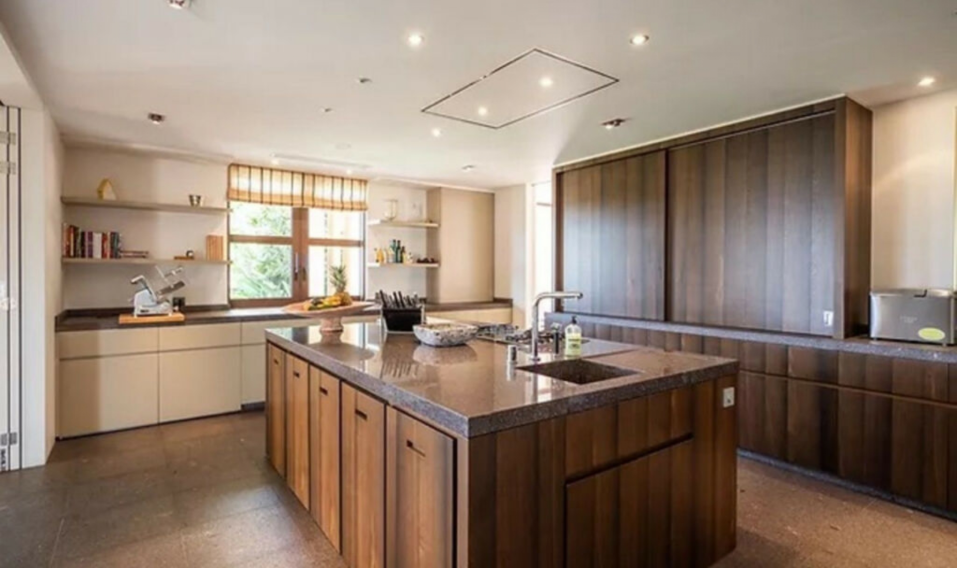 Resale - House -
Sotogrande Alto