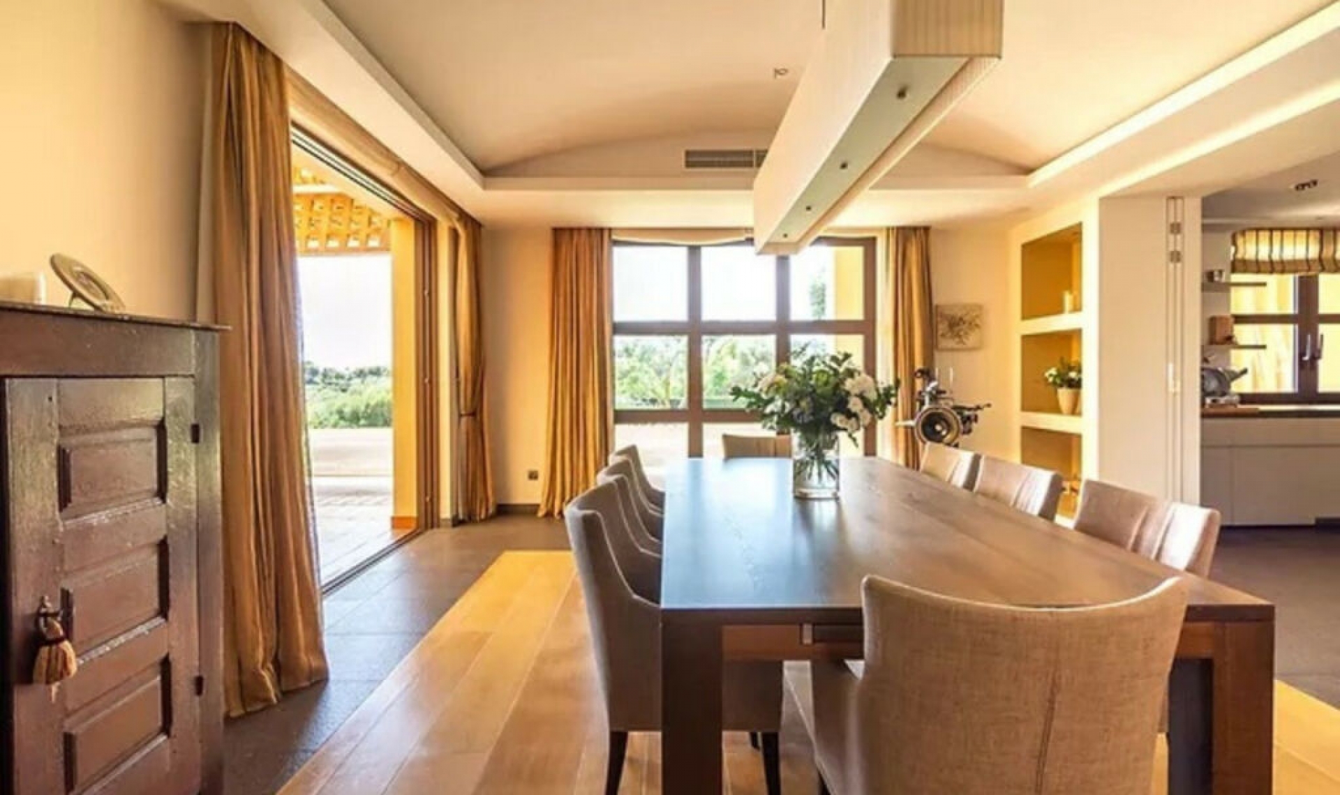 Resale - House -
Sotogrande Alto