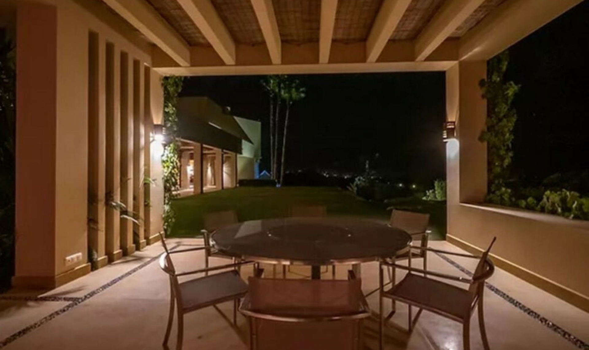 Resale - House -
Sotogrande Alto