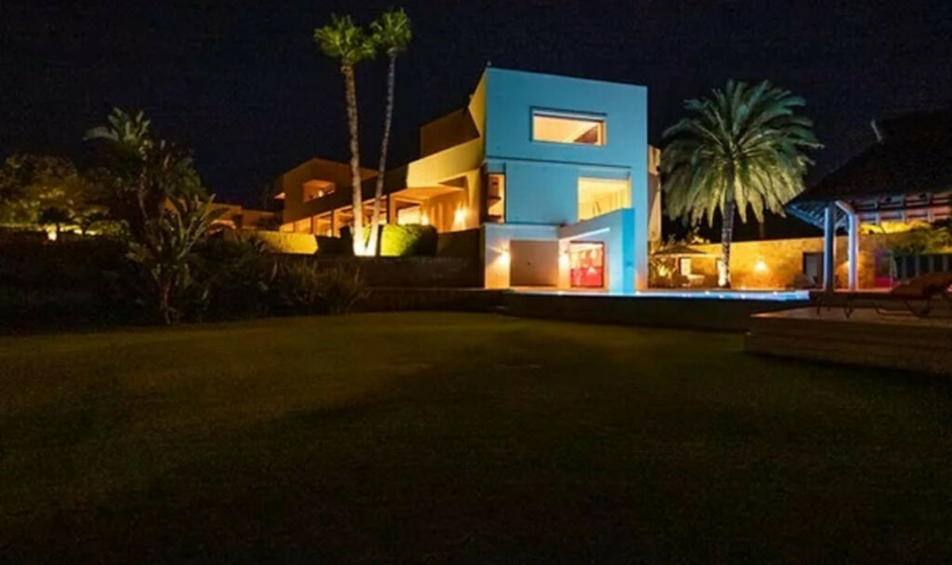 Resale - House -
Sotogrande Alto
