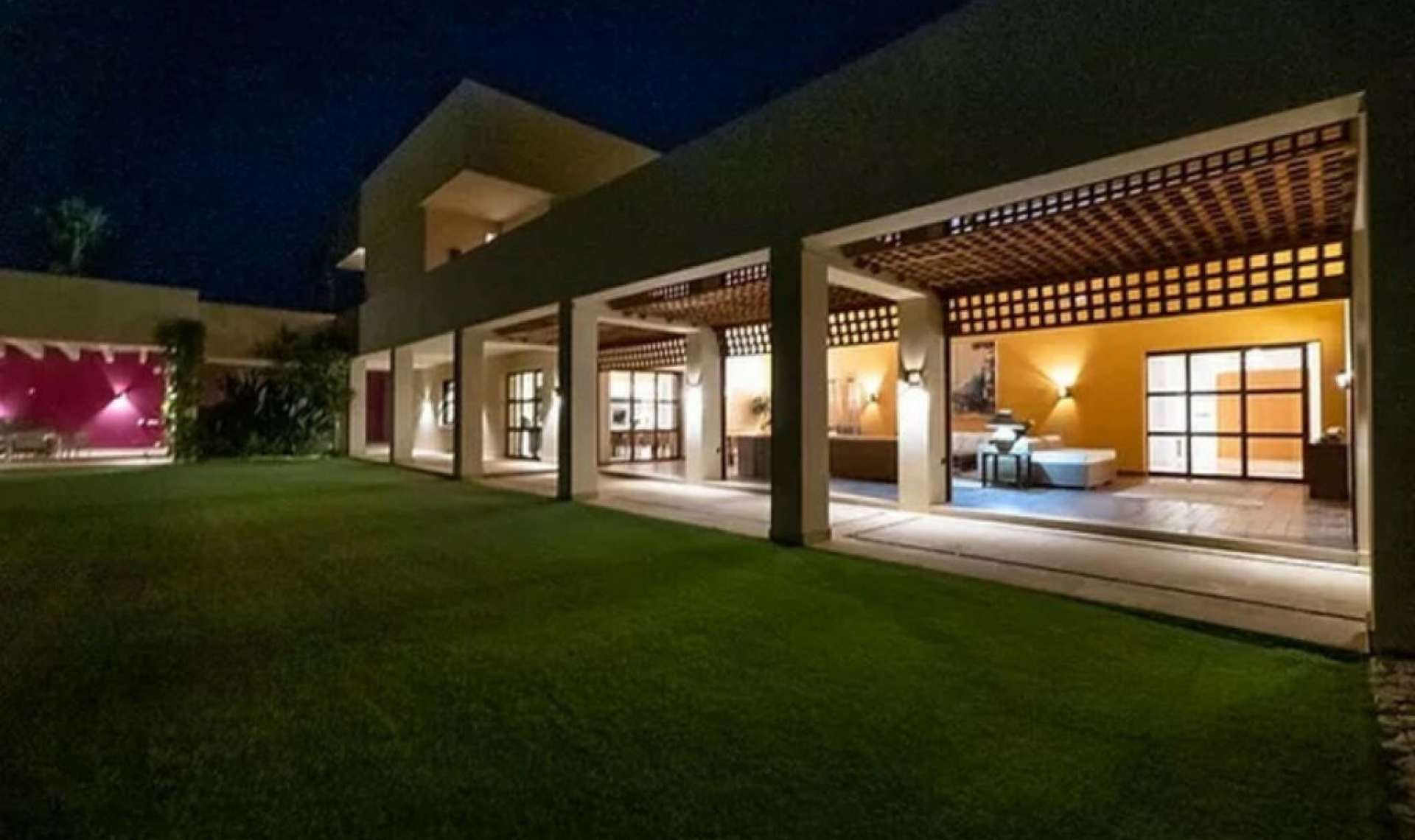 Resale - House -
Sotogrande Alto