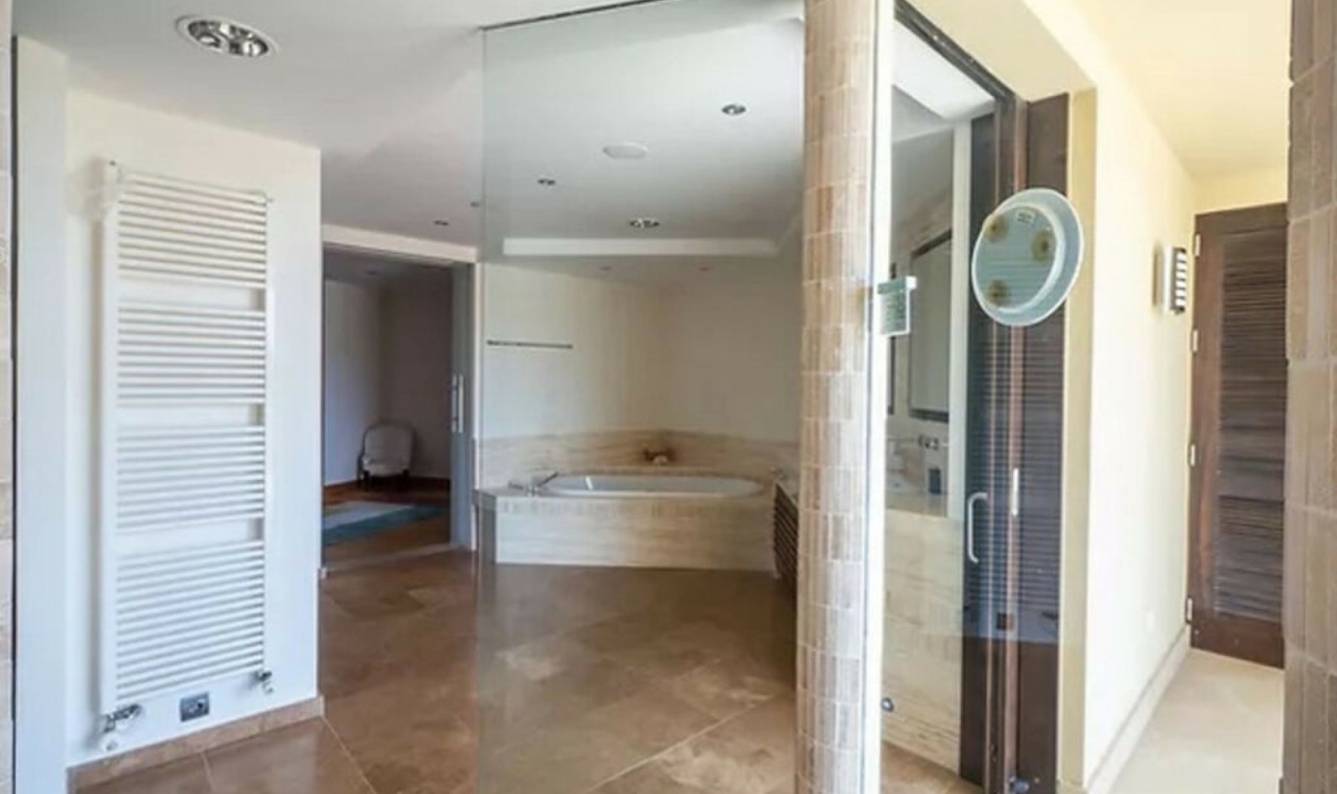 Resale - House -
Sotogrande Alto