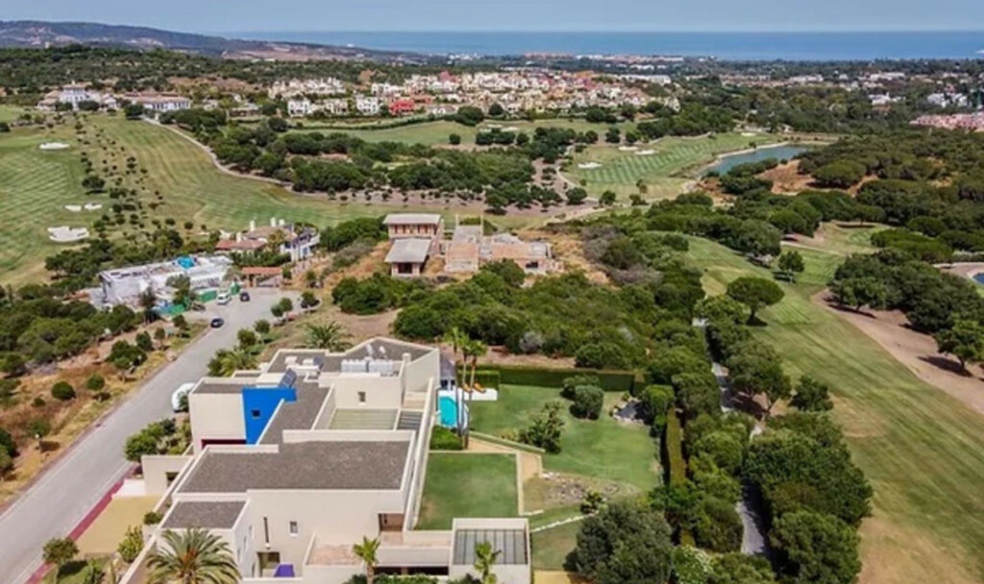Resale - House -
Sotogrande Alto