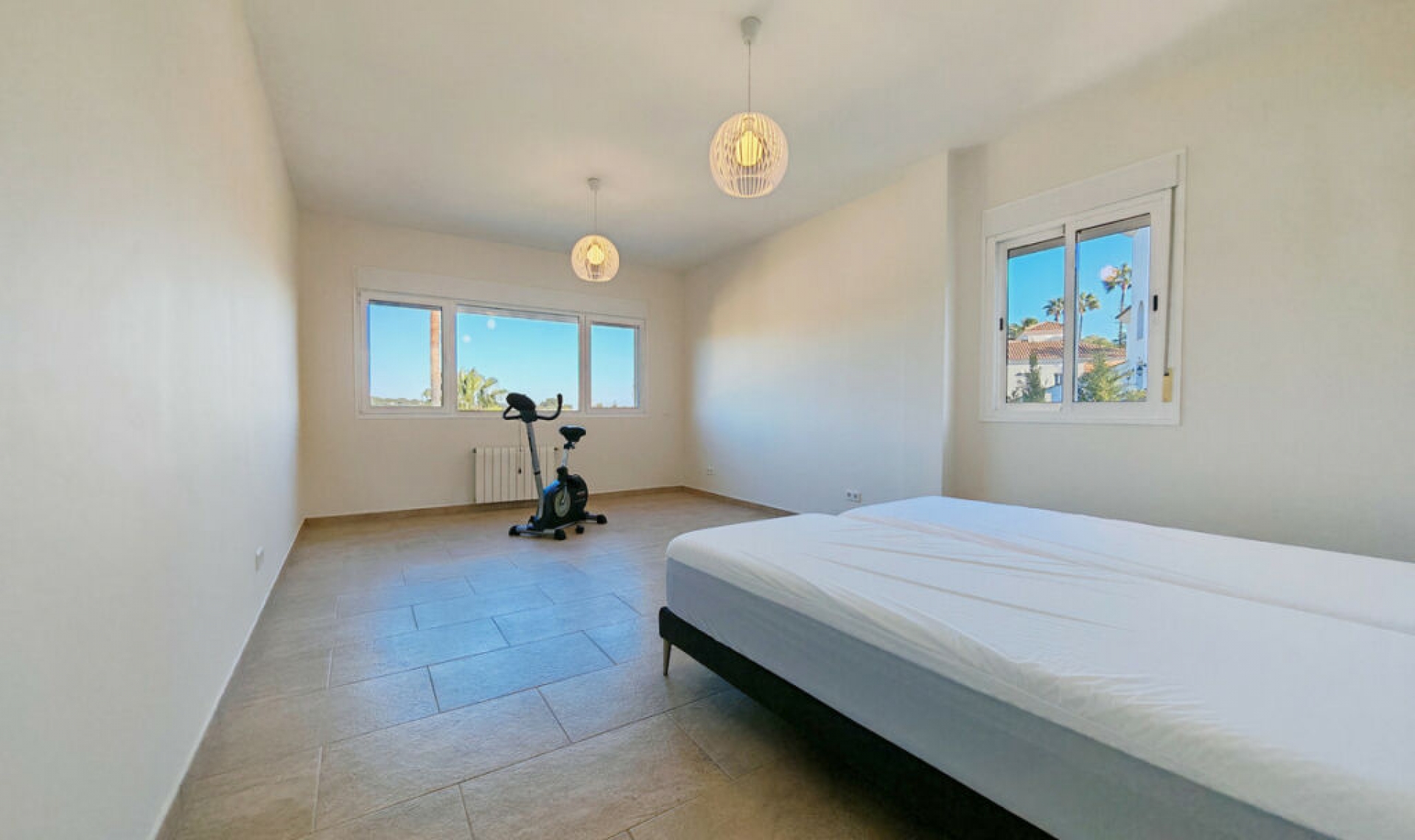 Resale - House -
Sotogrande Alto