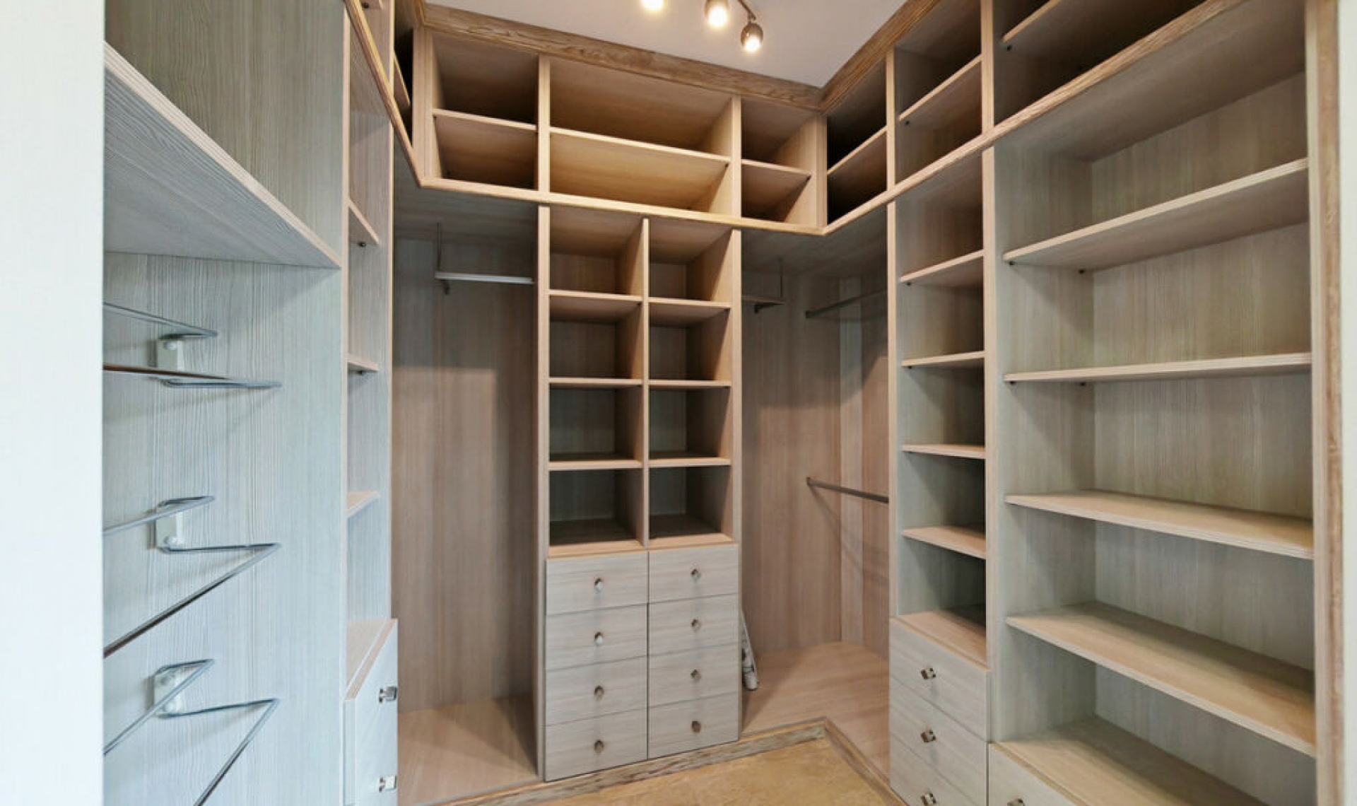 Resale - House -
Sotogrande Alto