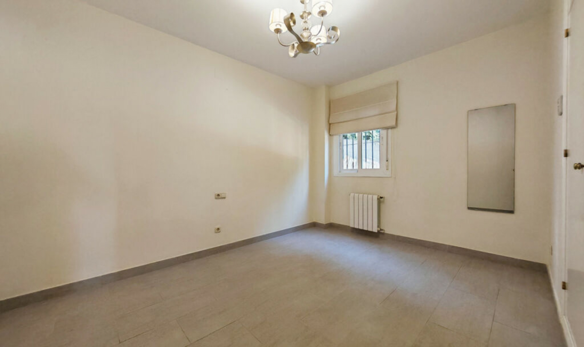 Resale - House -
Sotogrande Alto