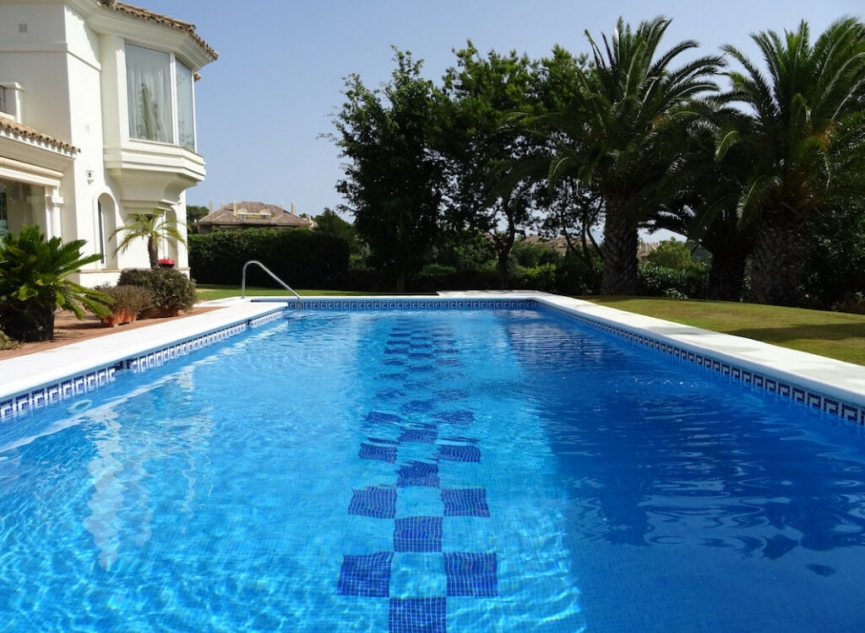 Resale - House -
Sotogrande Alto