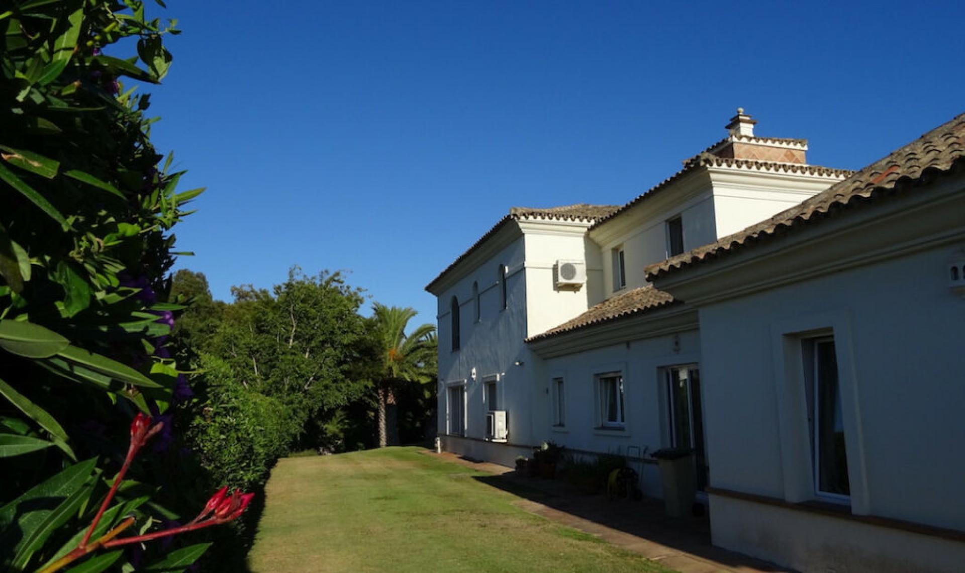 Resale - House -
Sotogrande Alto