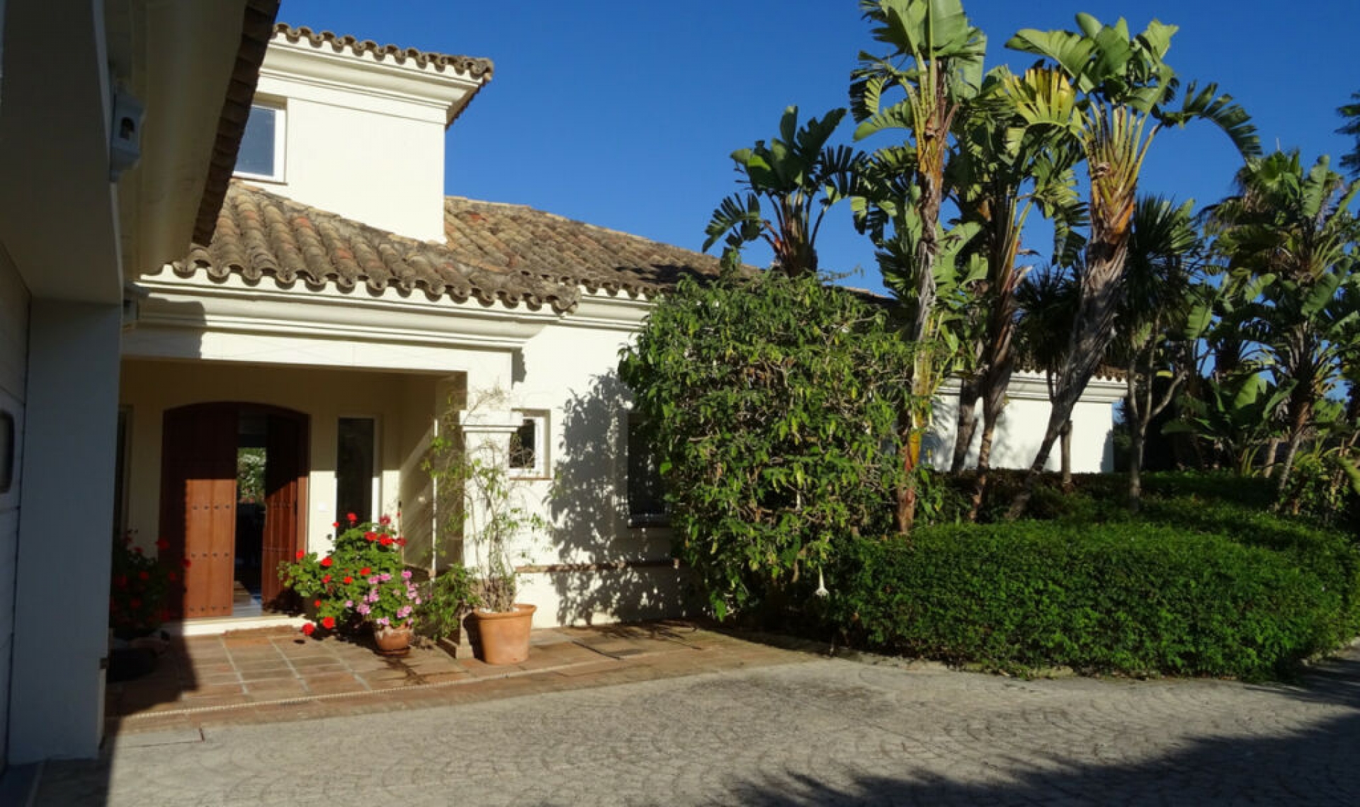 Resale - House -
Sotogrande Alto