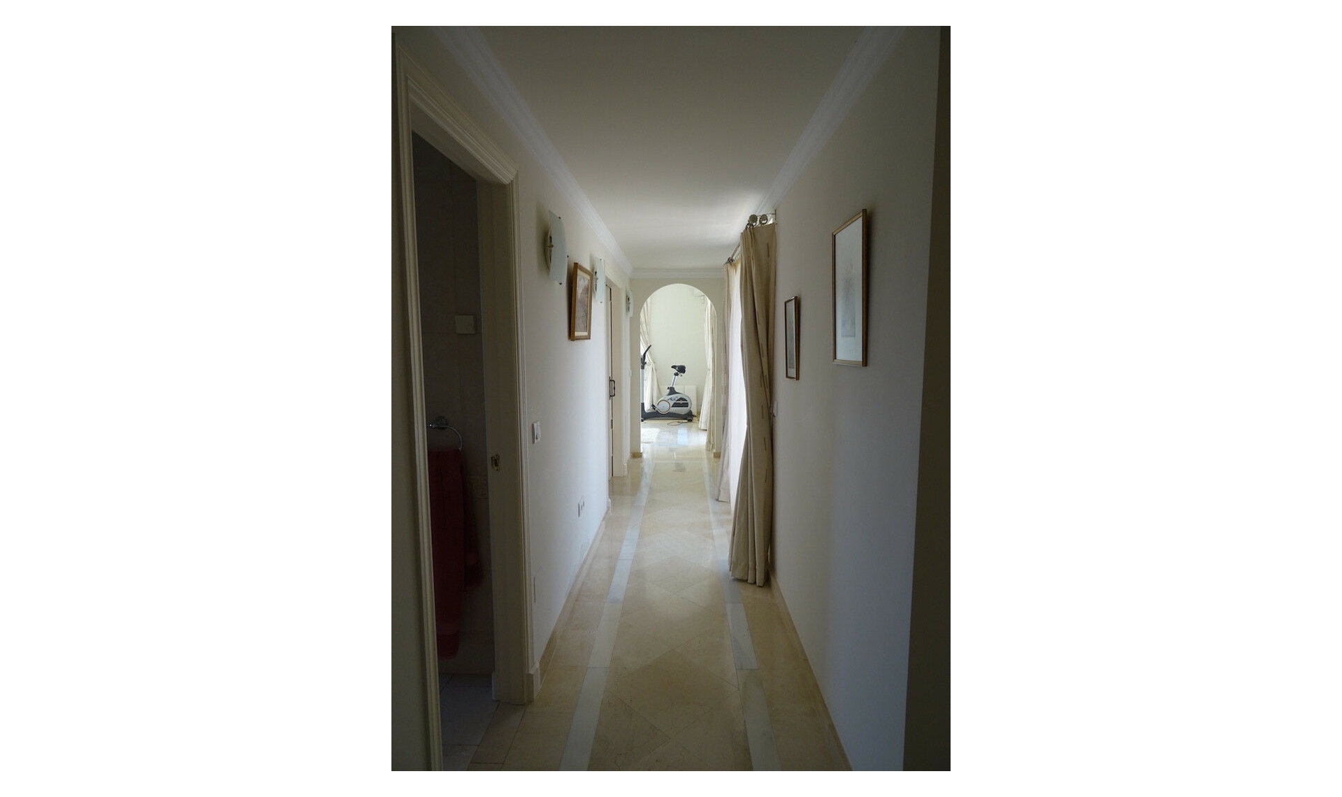 Resale - House -
Sotogrande Alto