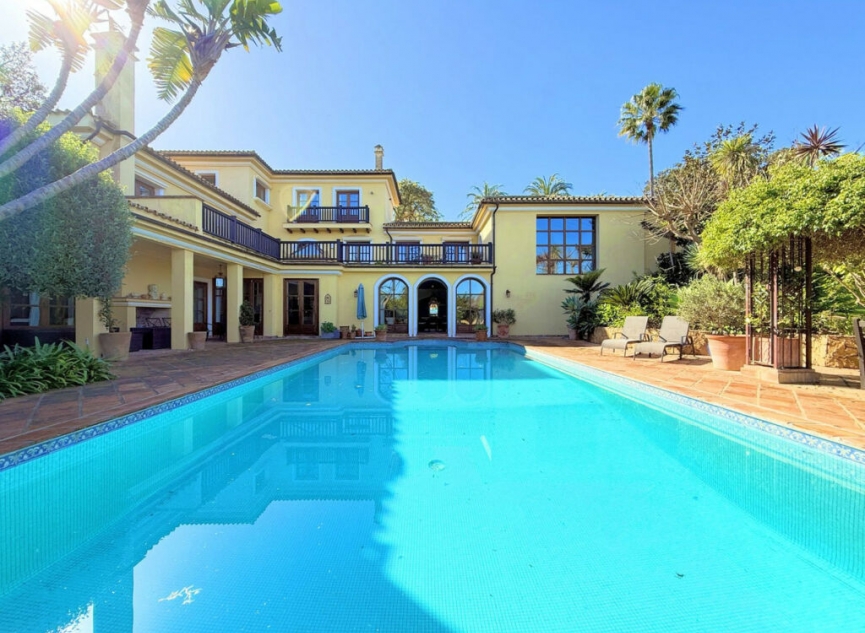 Resale - House -
Sotogrande Alto