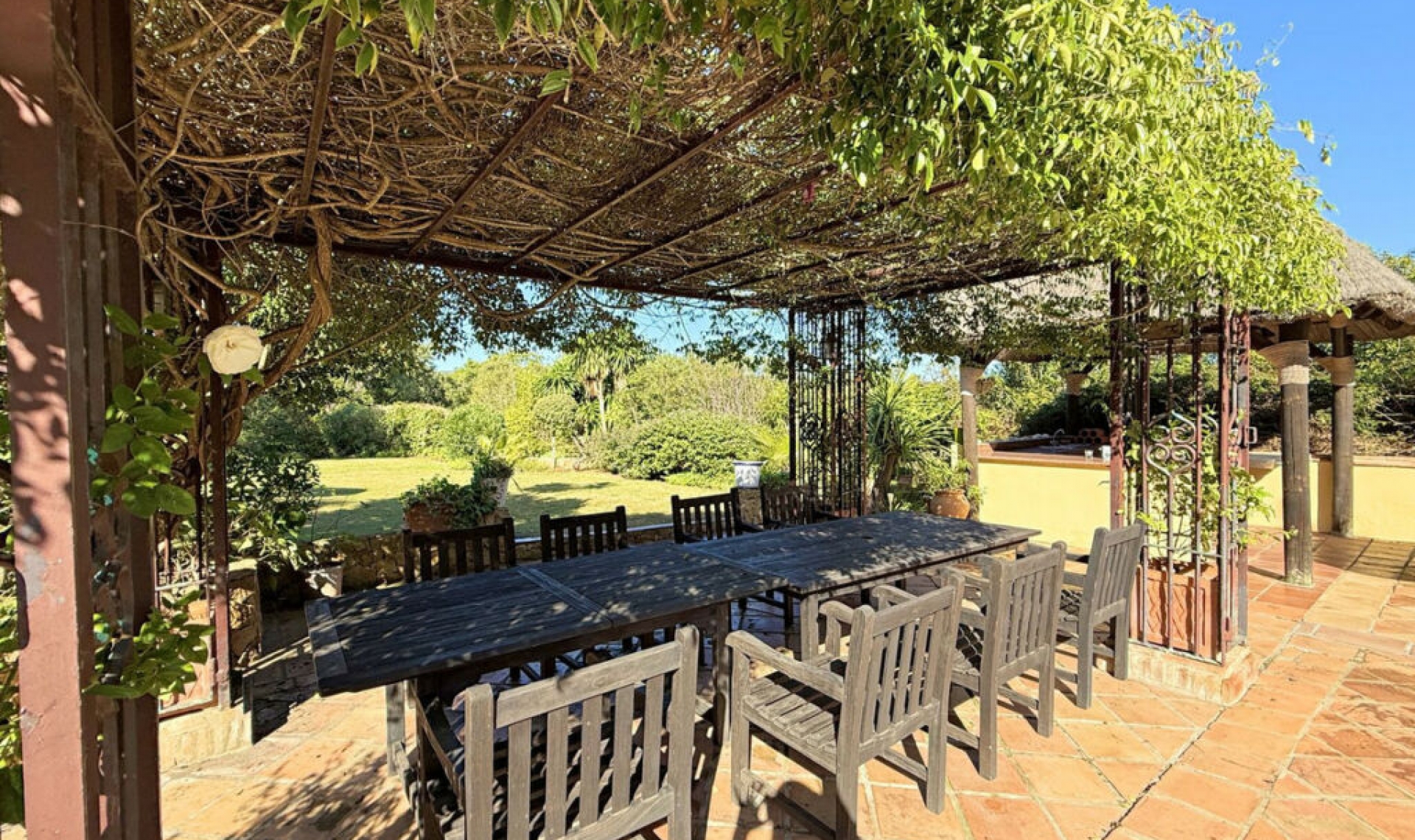 Resale - House -
Sotogrande Alto