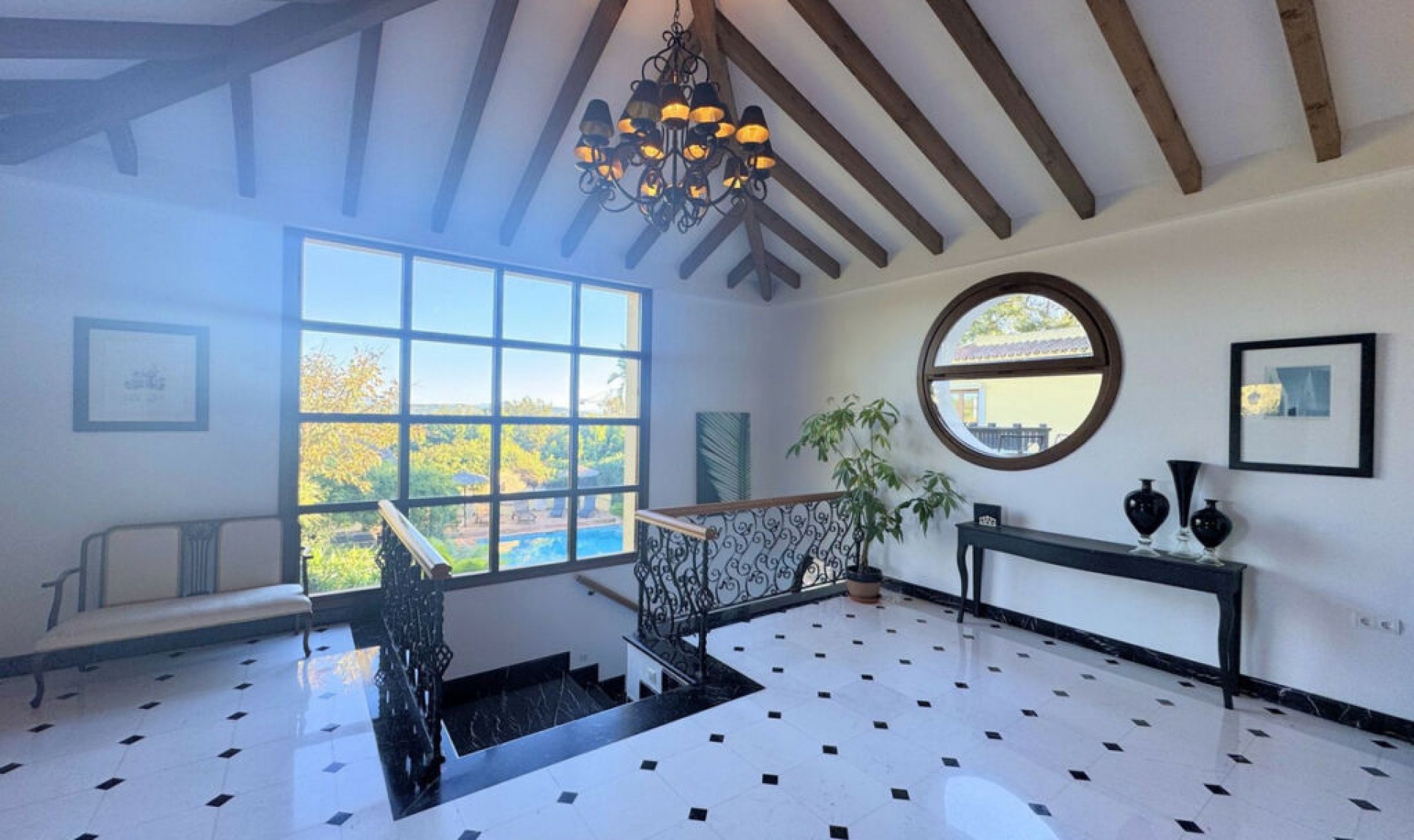 Resale - House -
Sotogrande Alto