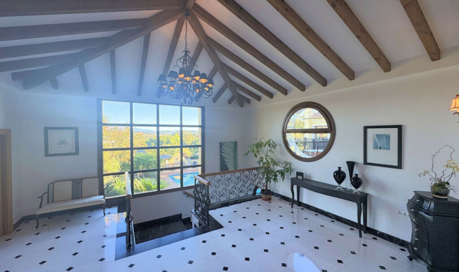 Resale - House -
Sotogrande Alto