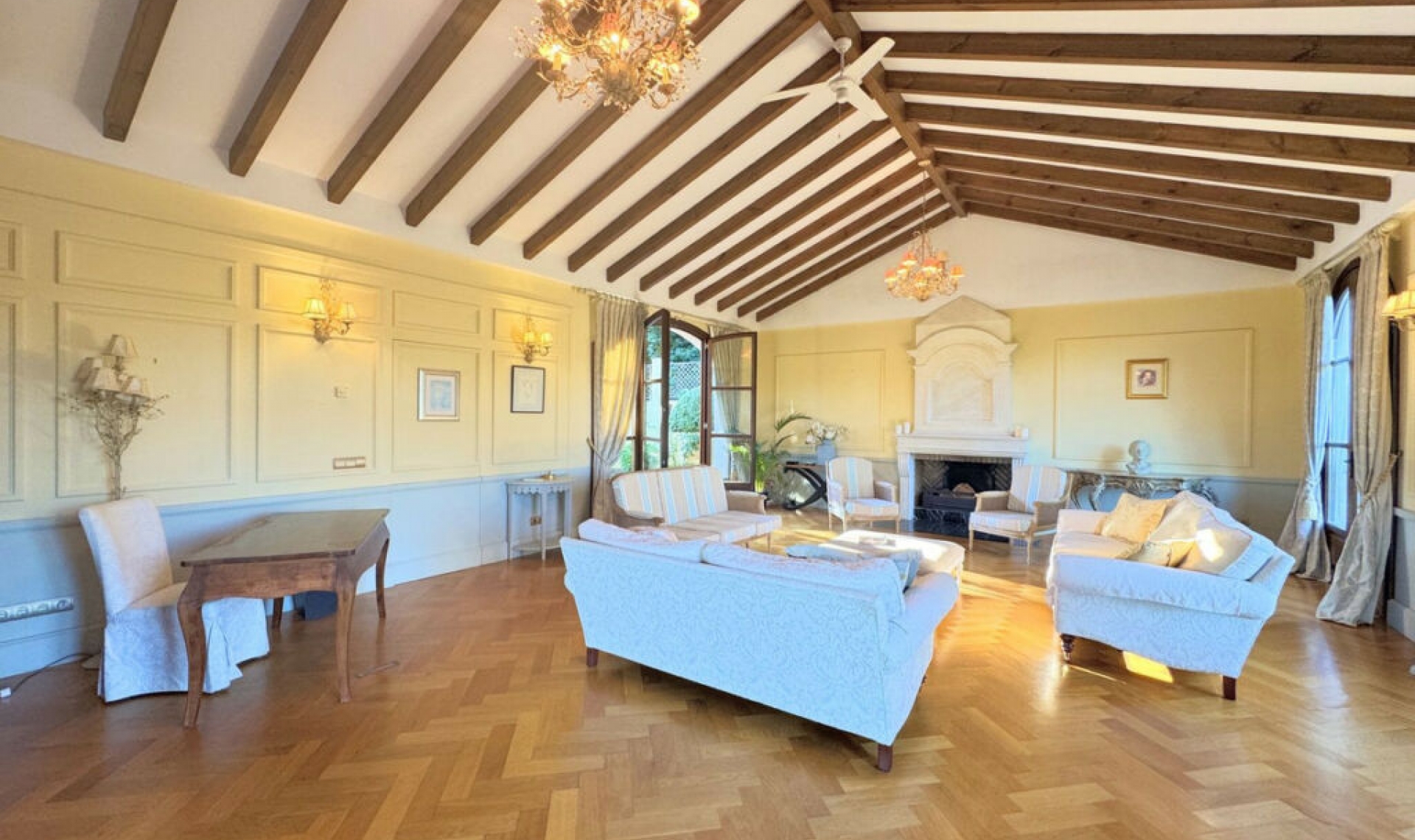 Resale - House -
Sotogrande Alto