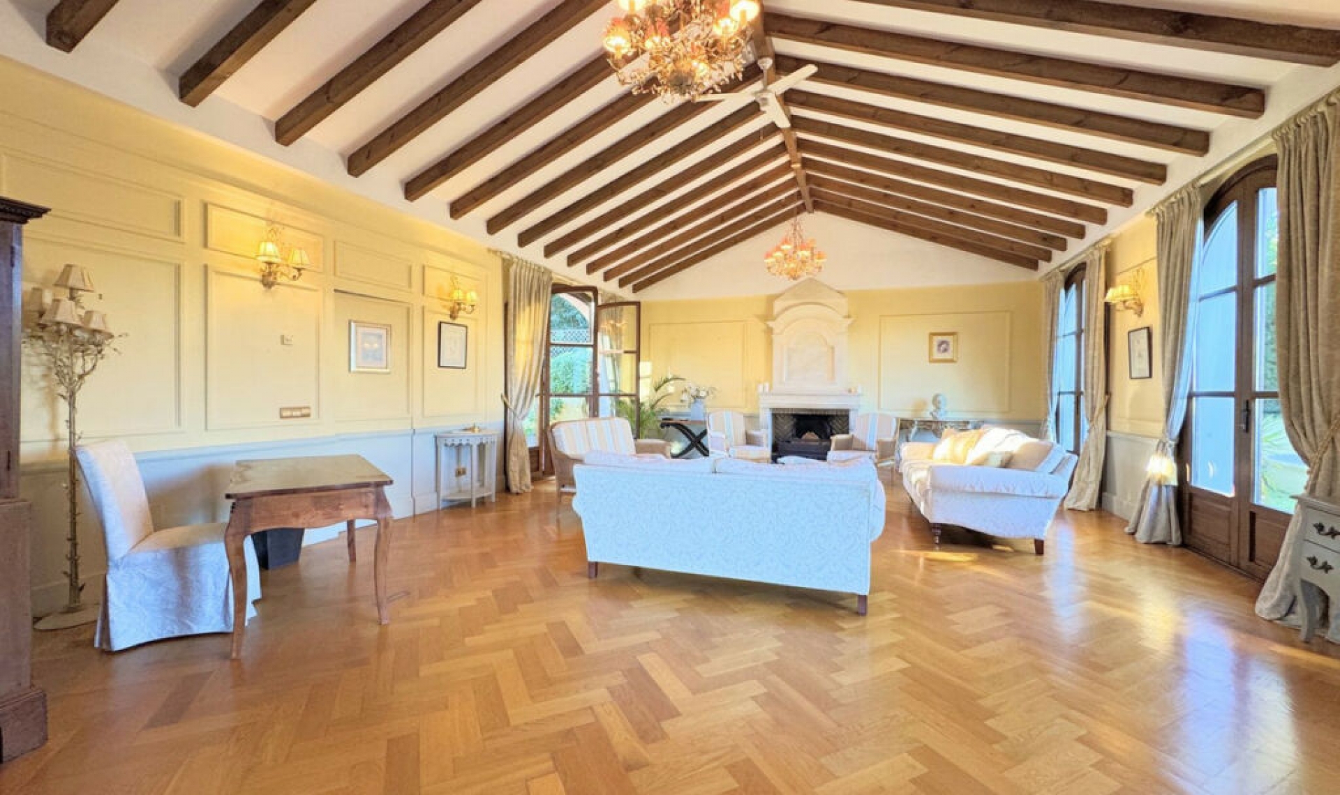 Resale - House -
Sotogrande Alto